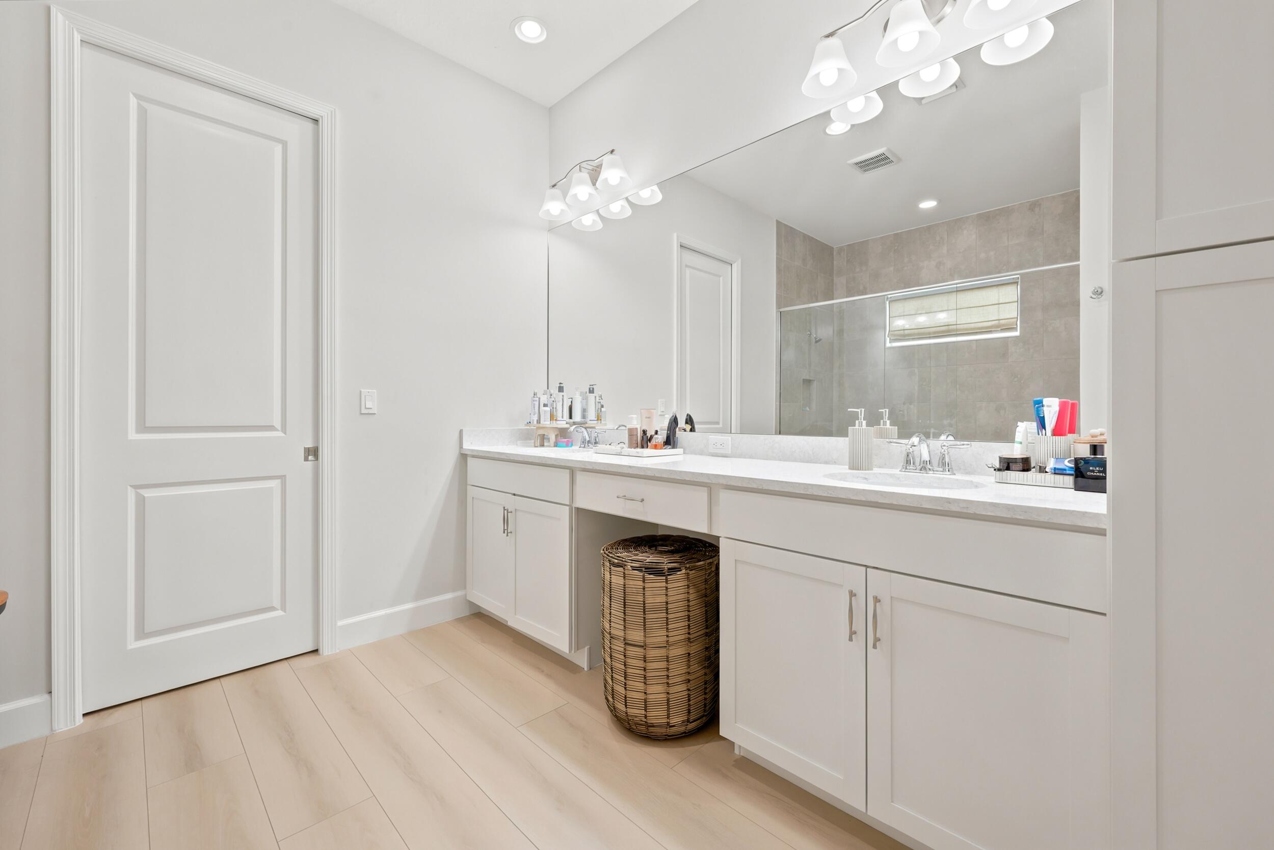ORCHARDS OF WESTLAKE PHASE 1 - Residential