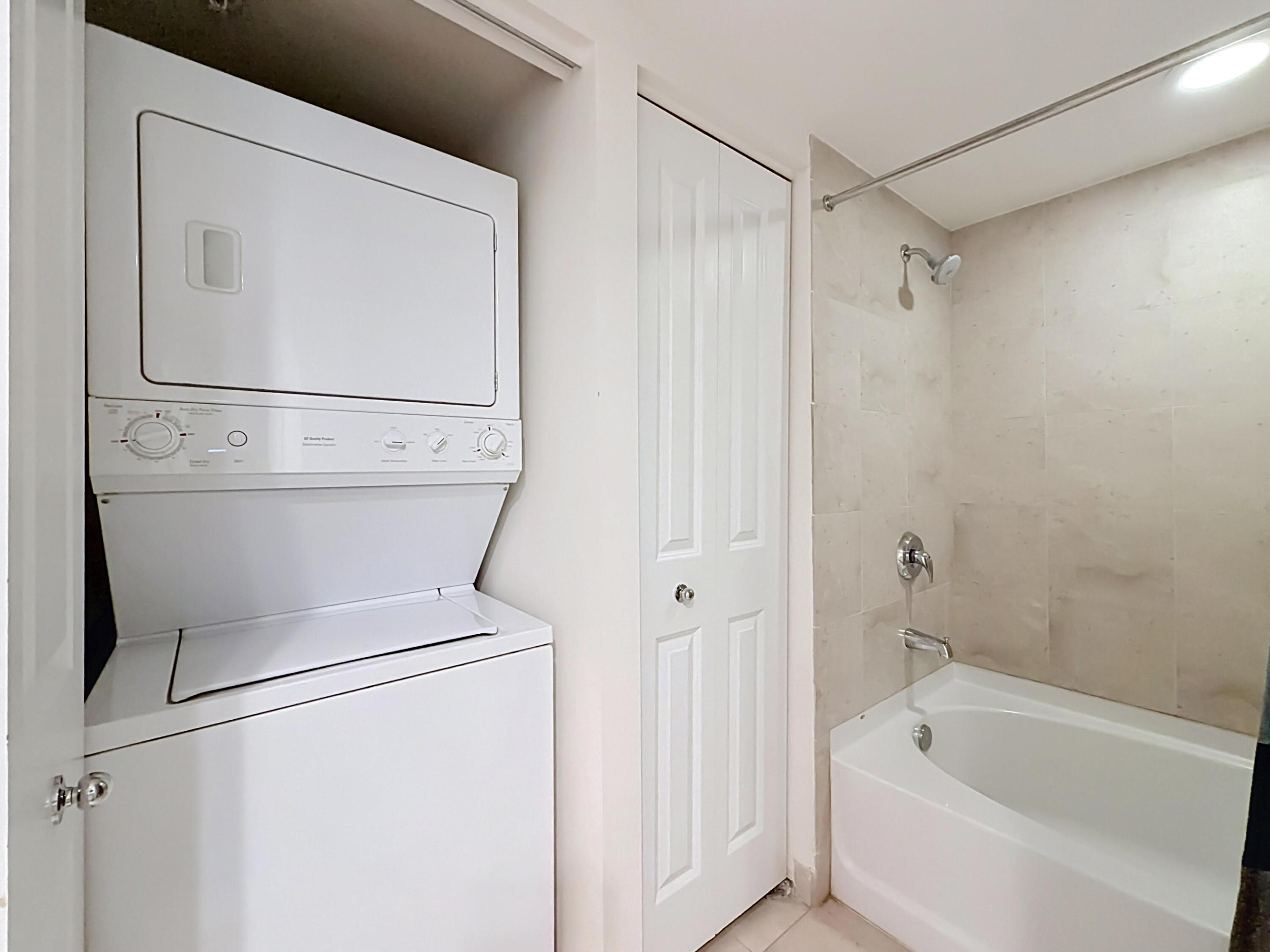 SYMPHONY NORTH CONDO - Residential Lease