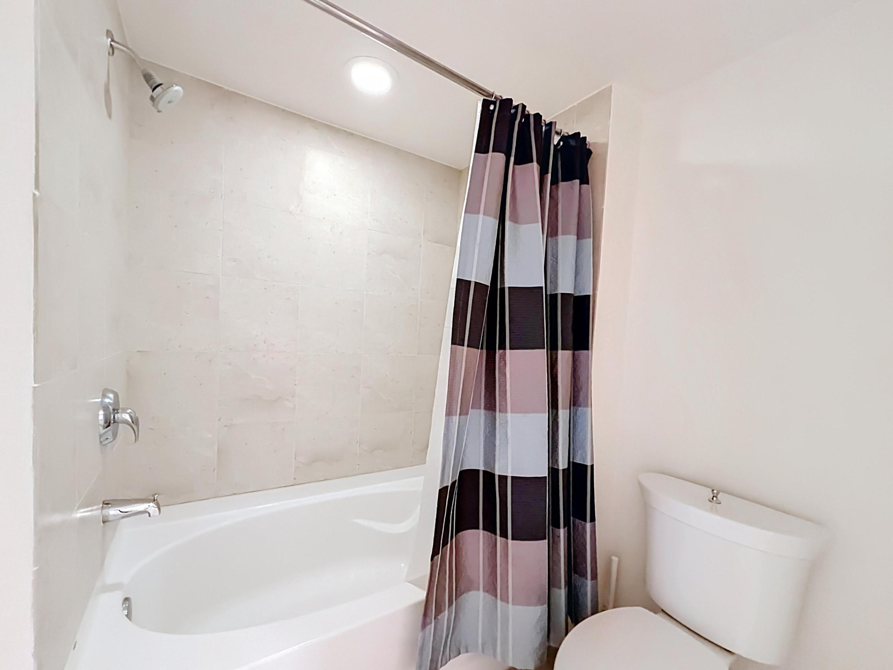 SYMPHONY NORTH CONDO - Residential Lease