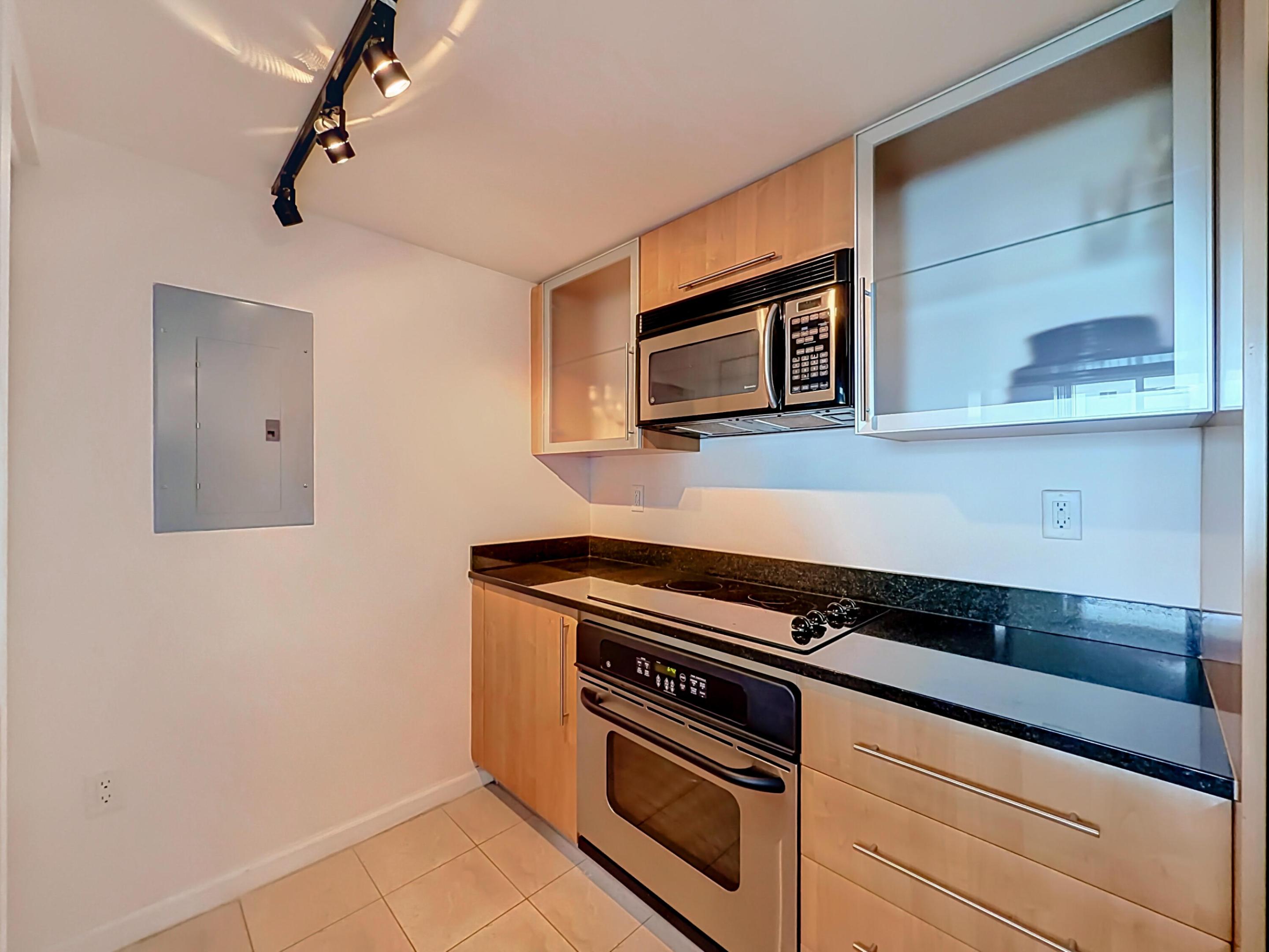SYMPHONY NORTH CONDO - Residential Lease