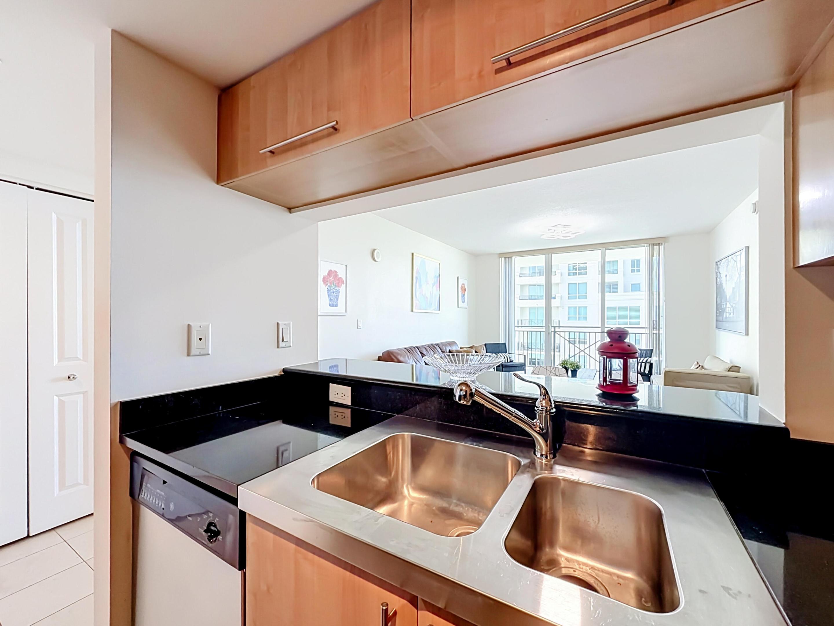 SYMPHONY NORTH CONDO - Residential Lease