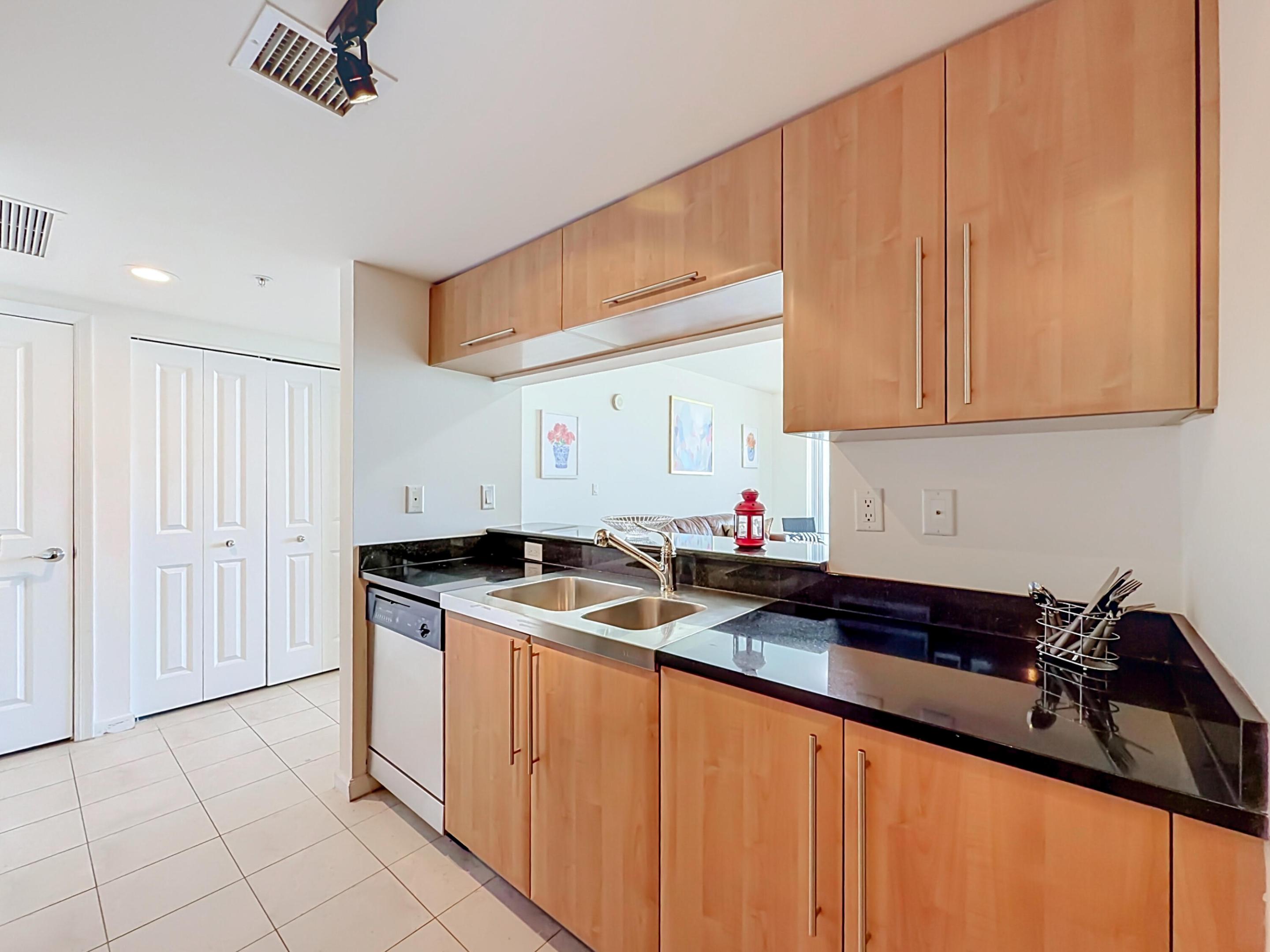 SYMPHONY NORTH CONDO - Residential Lease