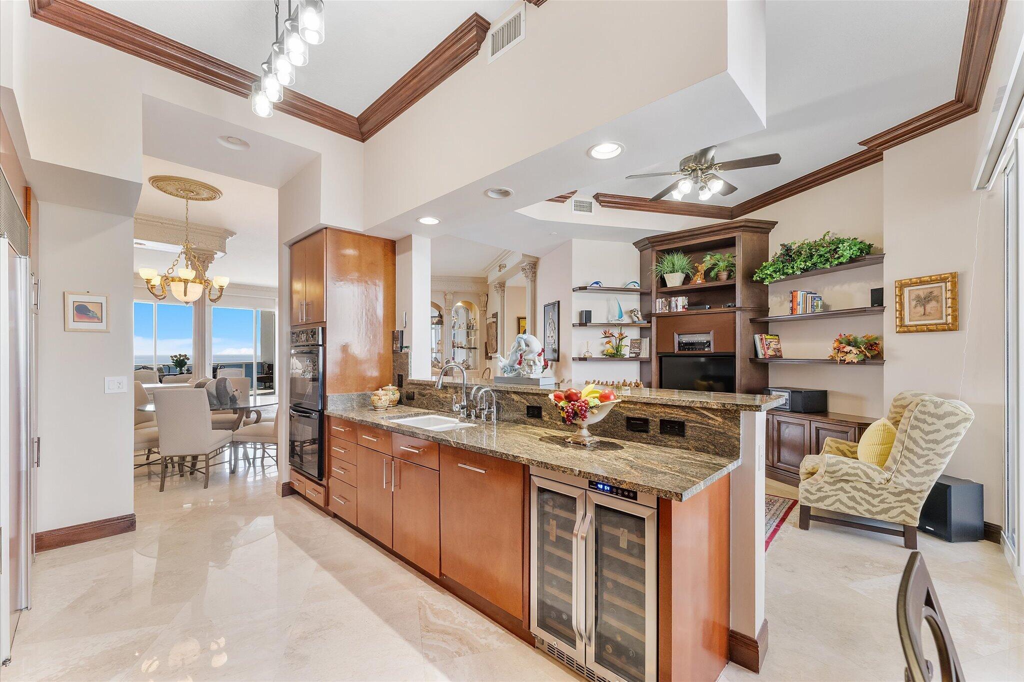 LHERMITAGE II CONDOMINIUM - Residential