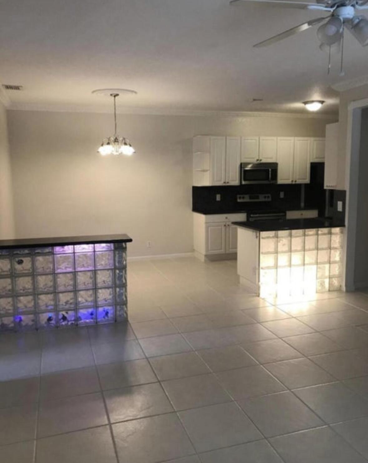 ROSEMONT CONDO - Residential Lease