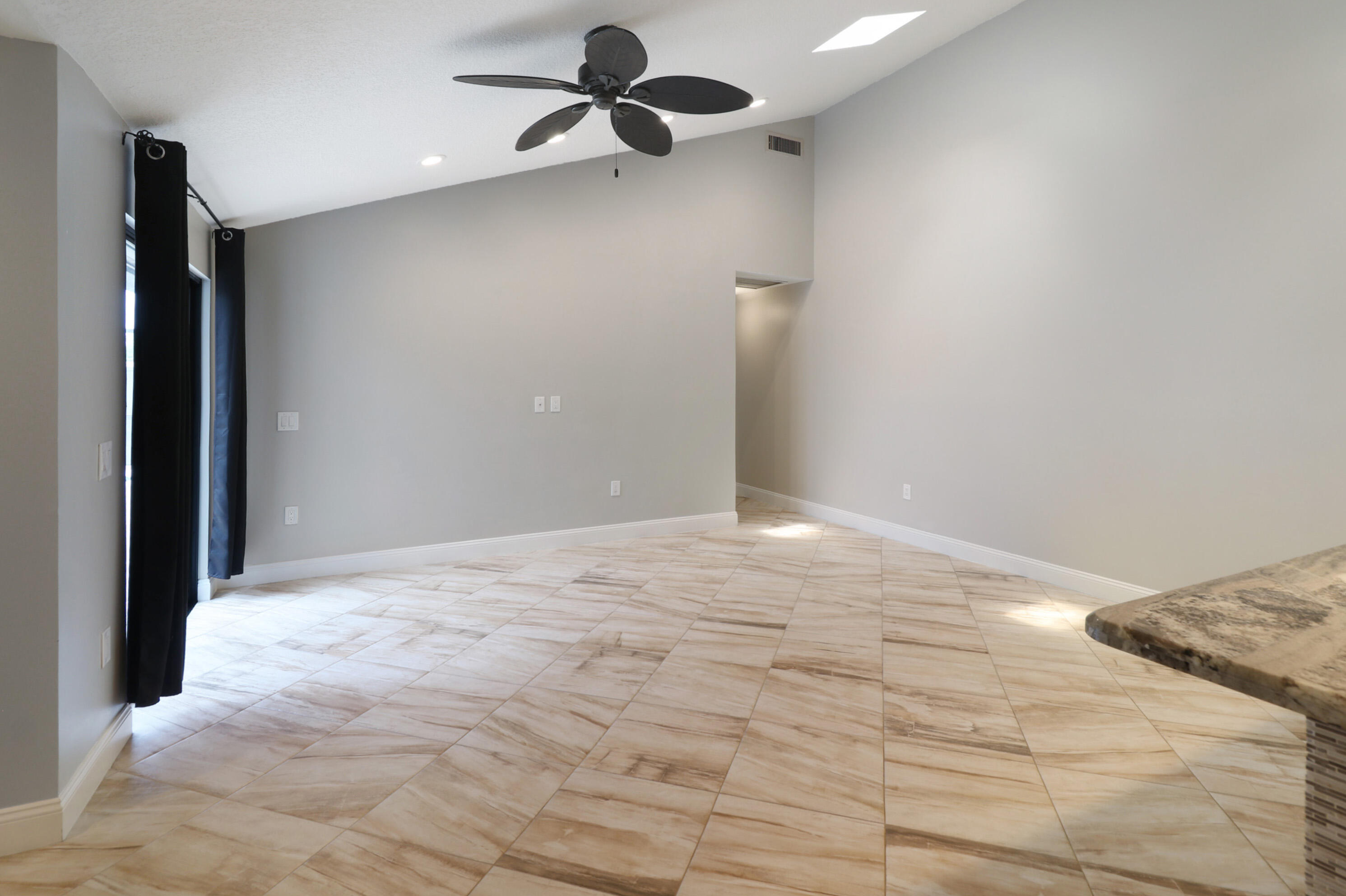 BOCA GARDENS - Residential Lease