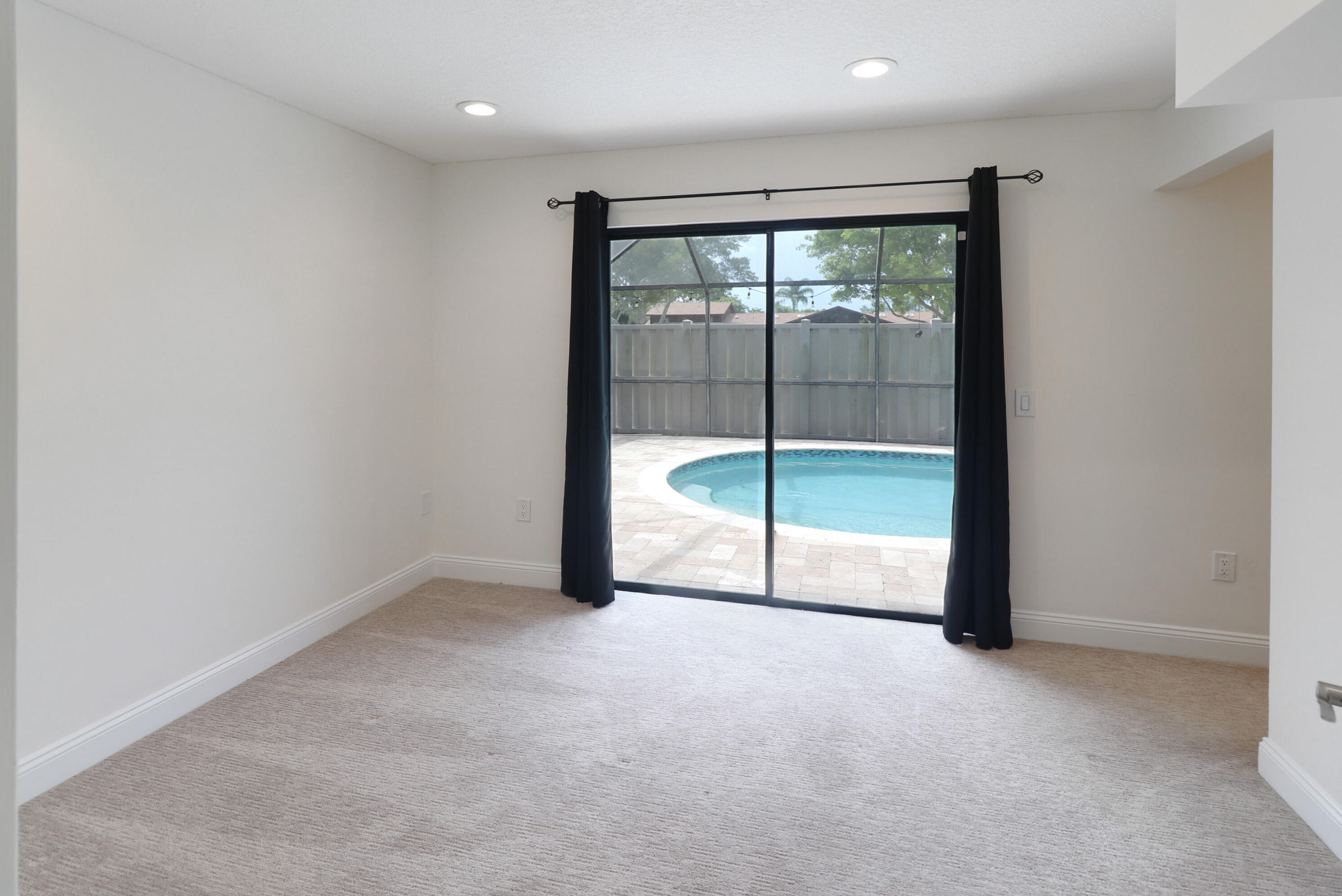 BOCA GARDENS - Residential Lease