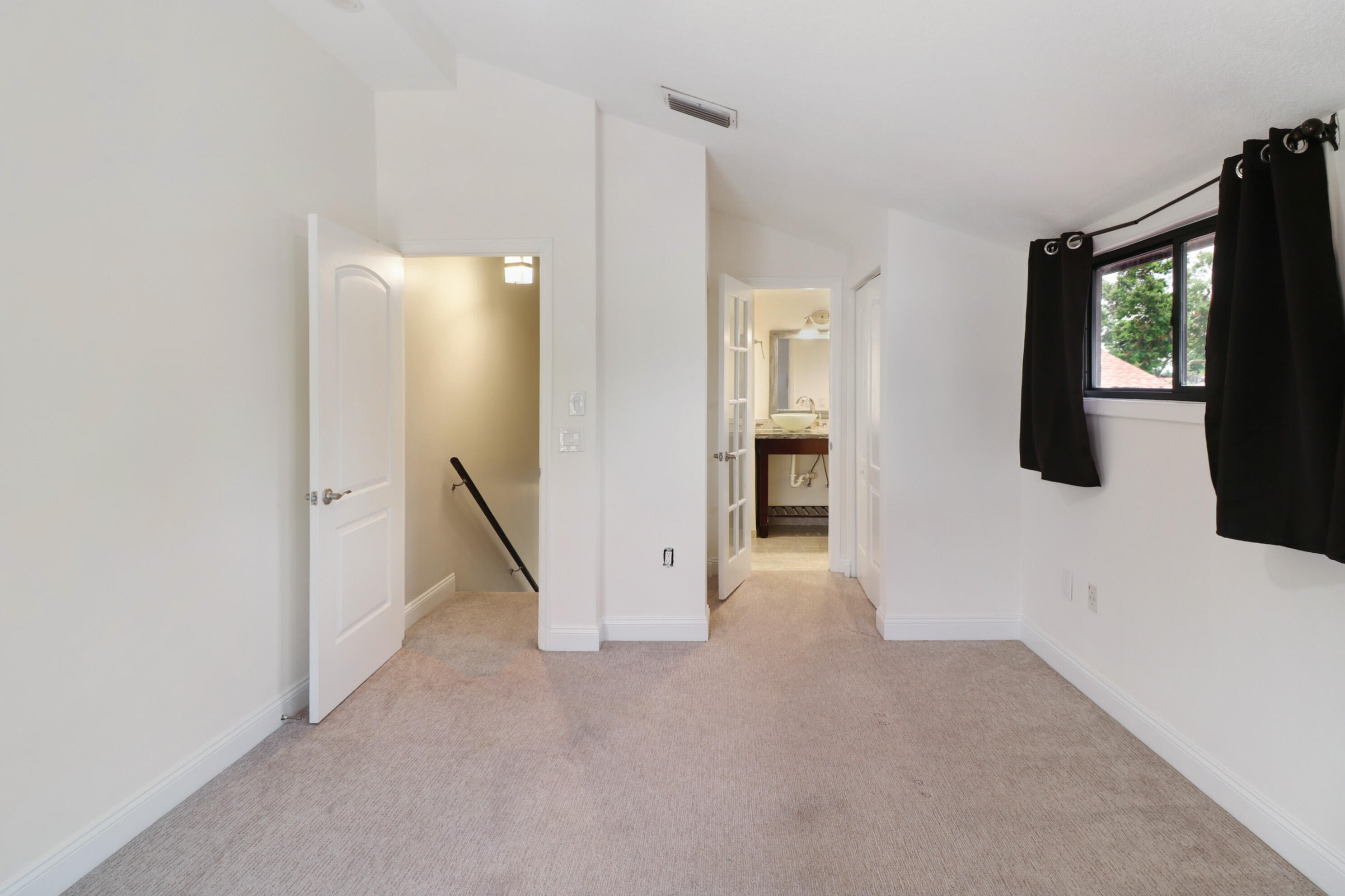BOCA GARDENS - Residential Lease