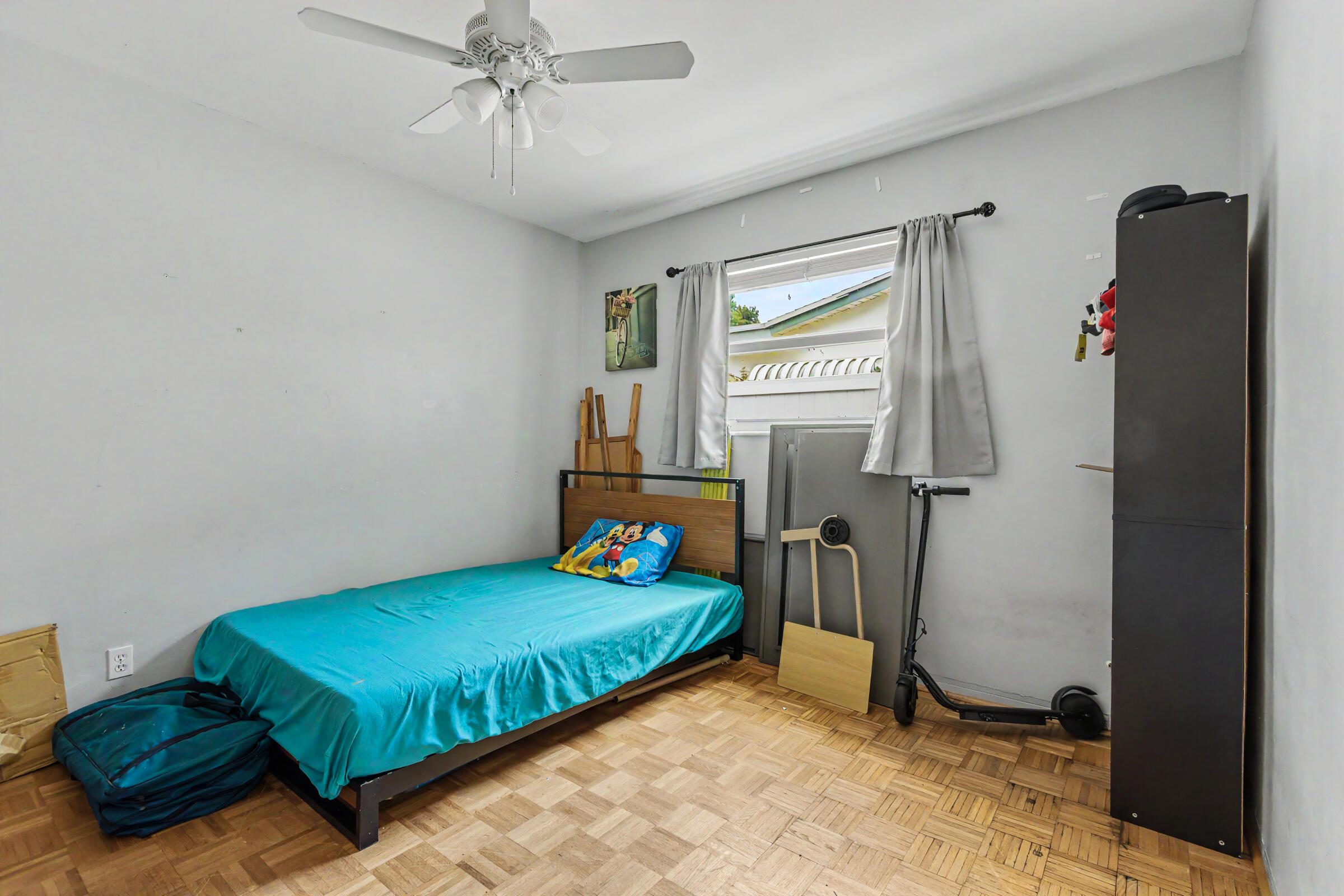 HOLLYWOOD HEIGHTS ADD SEC FOUR - Residential