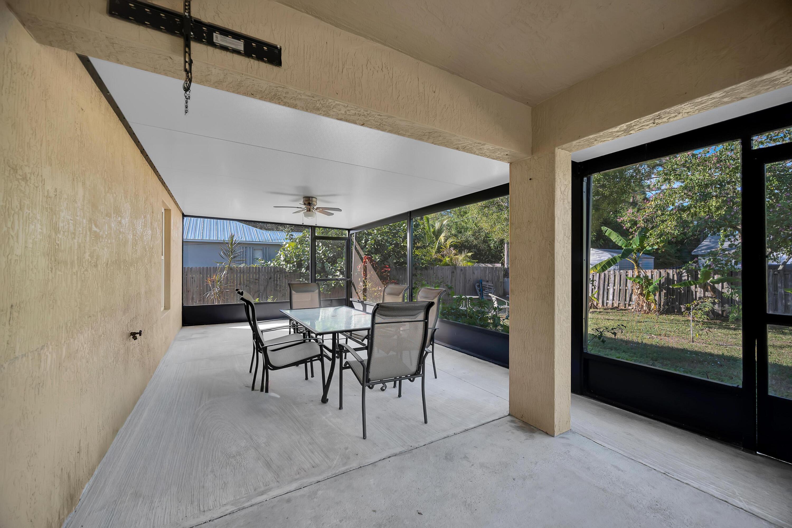 PORT ST LUCIE SECTION 15 - Residential