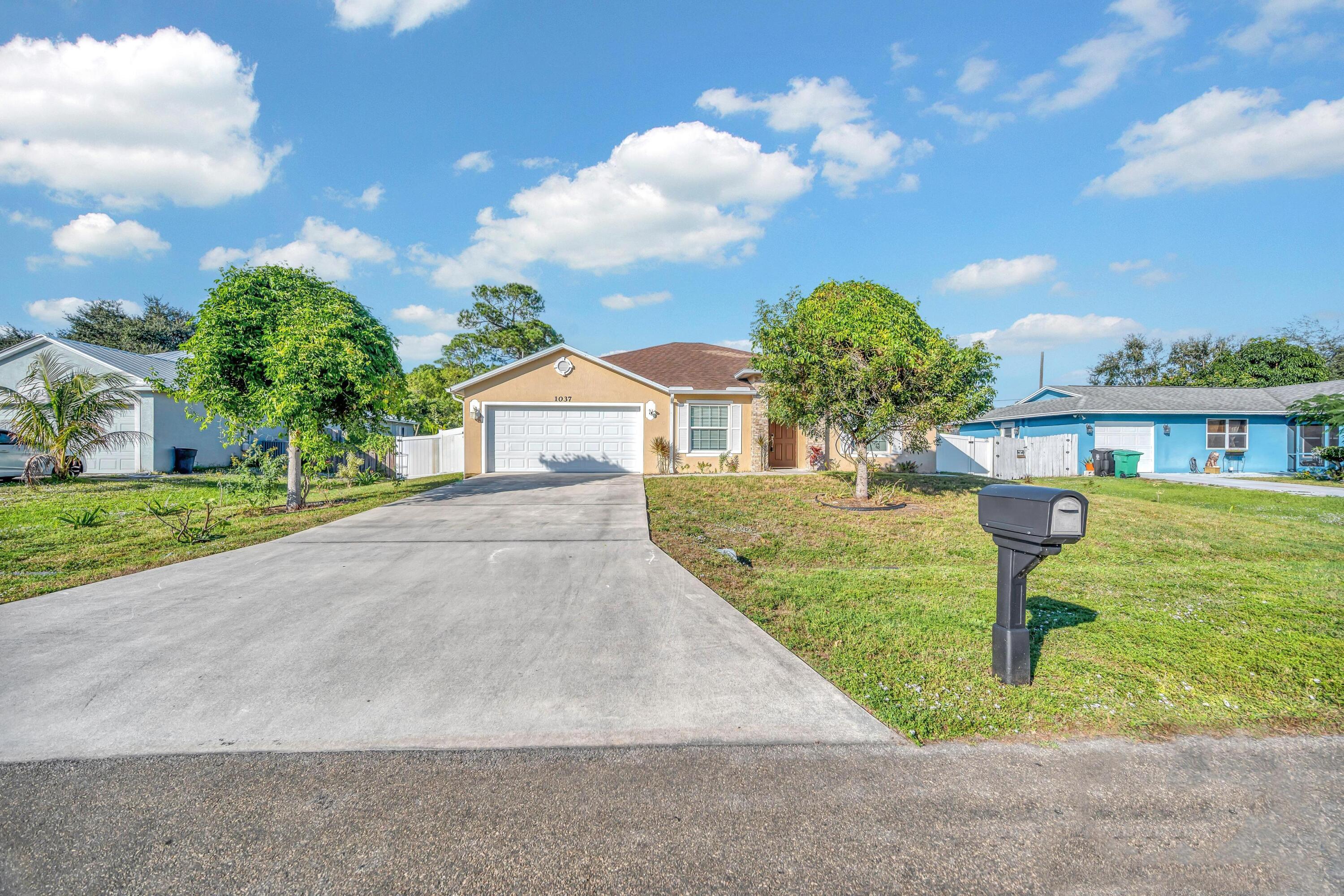 PORT ST LUCIE SECTION 15 - Residential