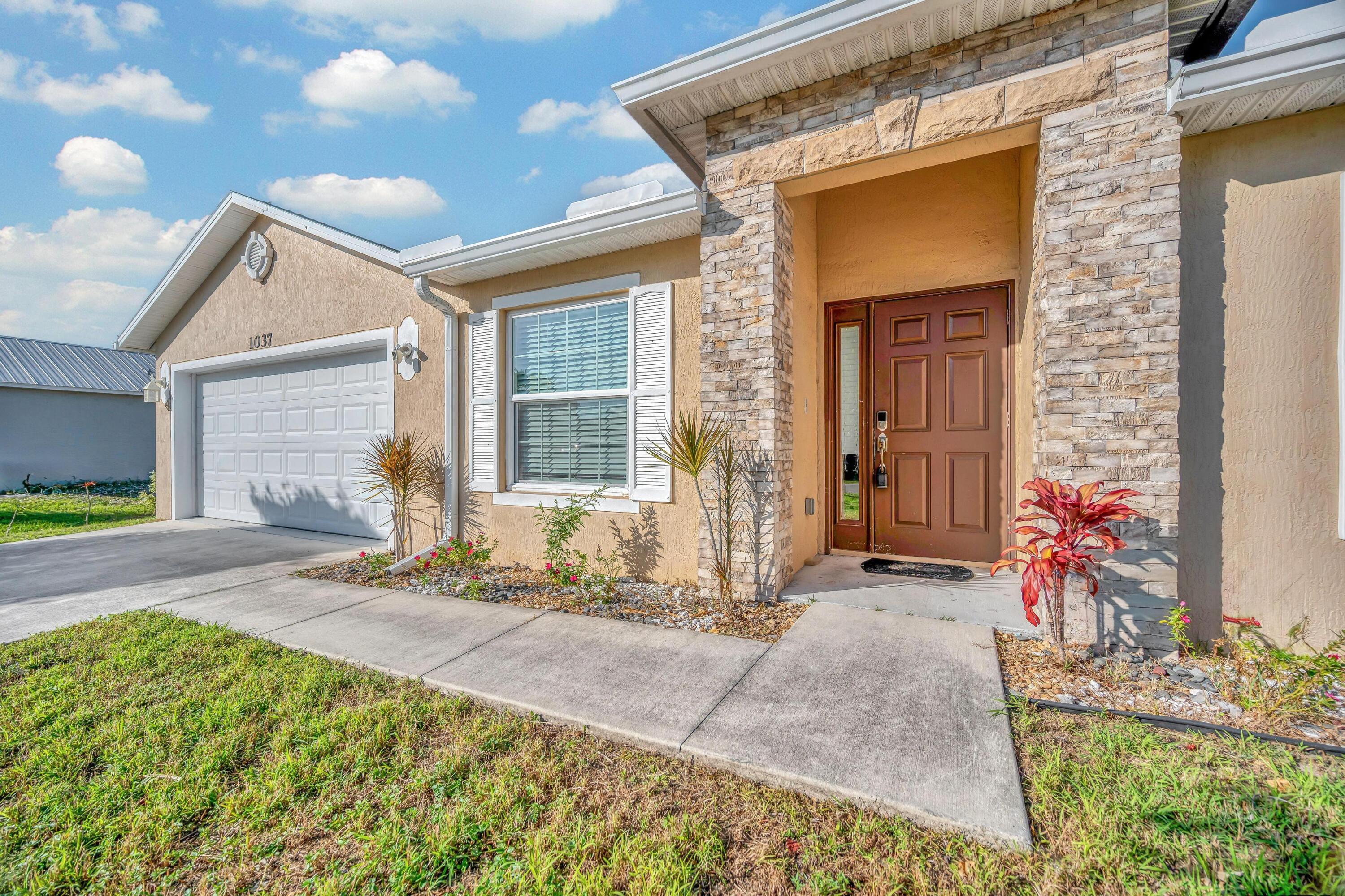 PORT ST LUCIE SECTION 15 - Residential
