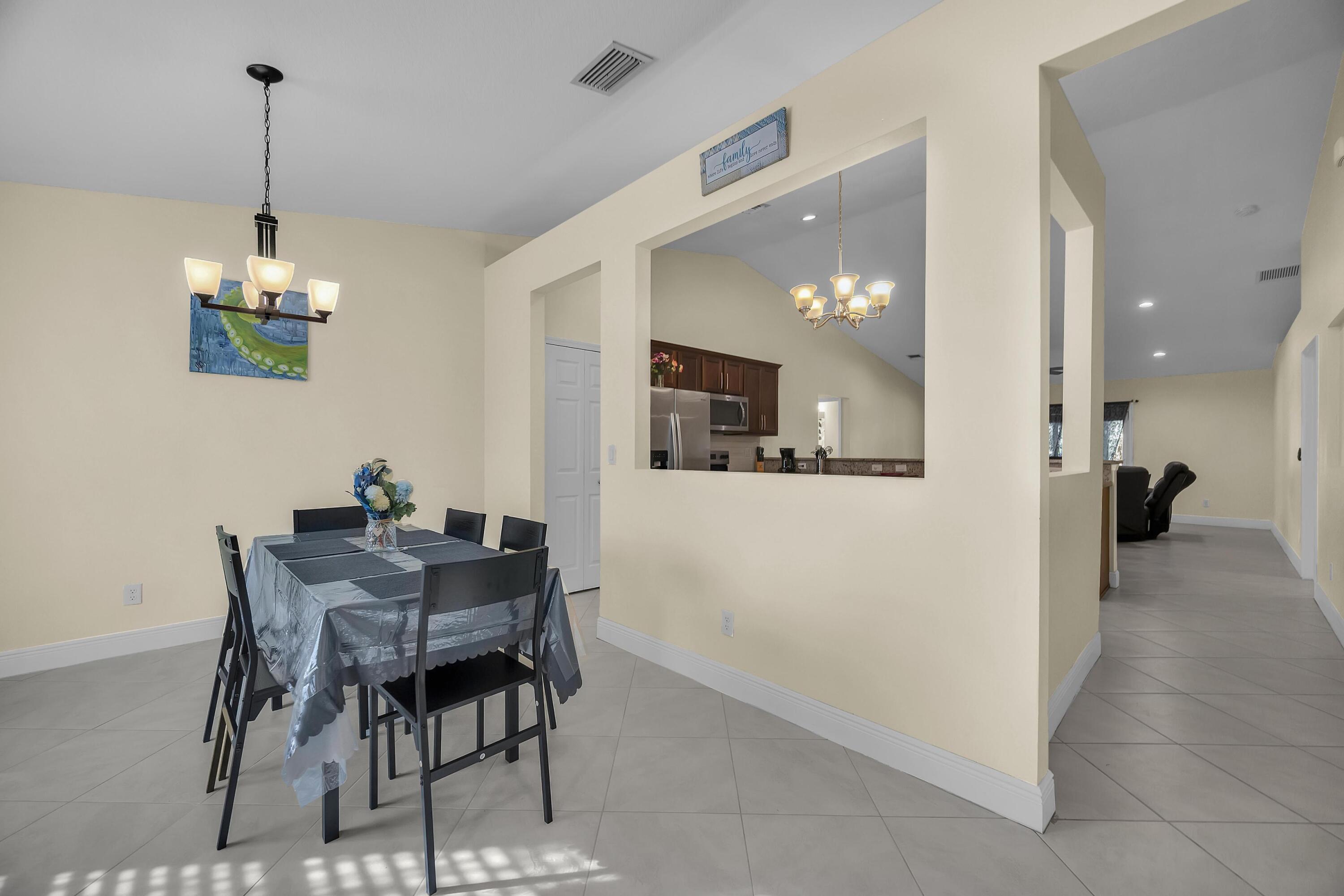 PORT ST LUCIE SECTION 15 - Residential