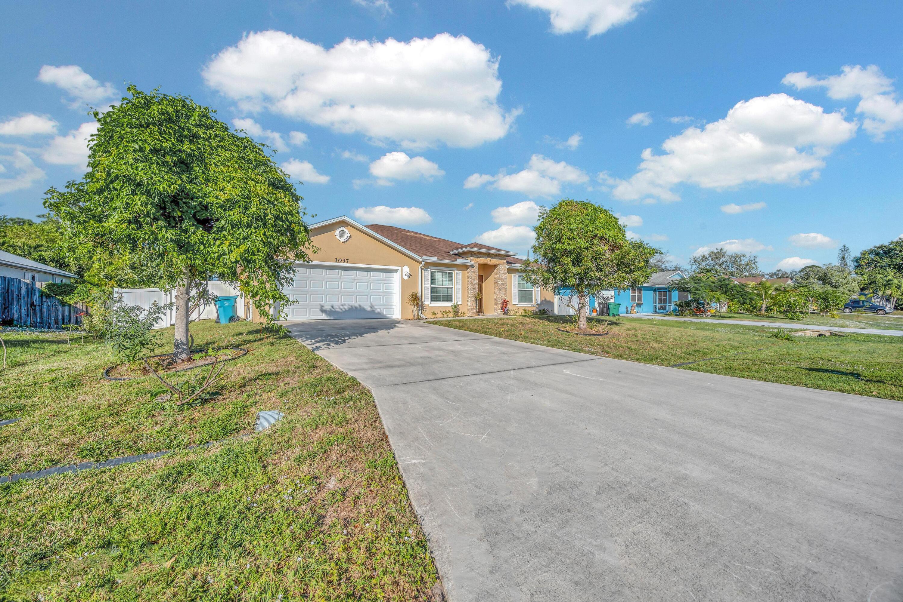 PORT ST LUCIE SECTION 15 - Residential