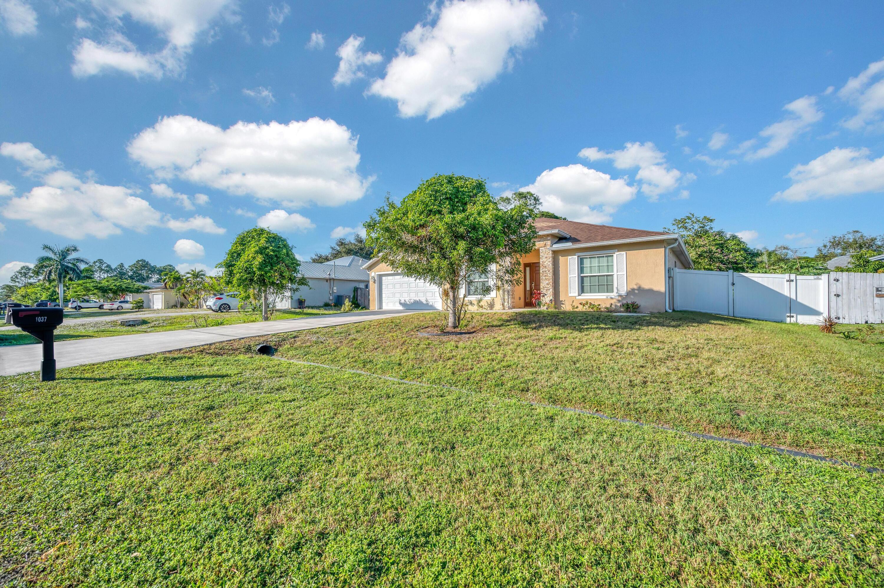 PORT ST LUCIE SECTION 15 - Residential
