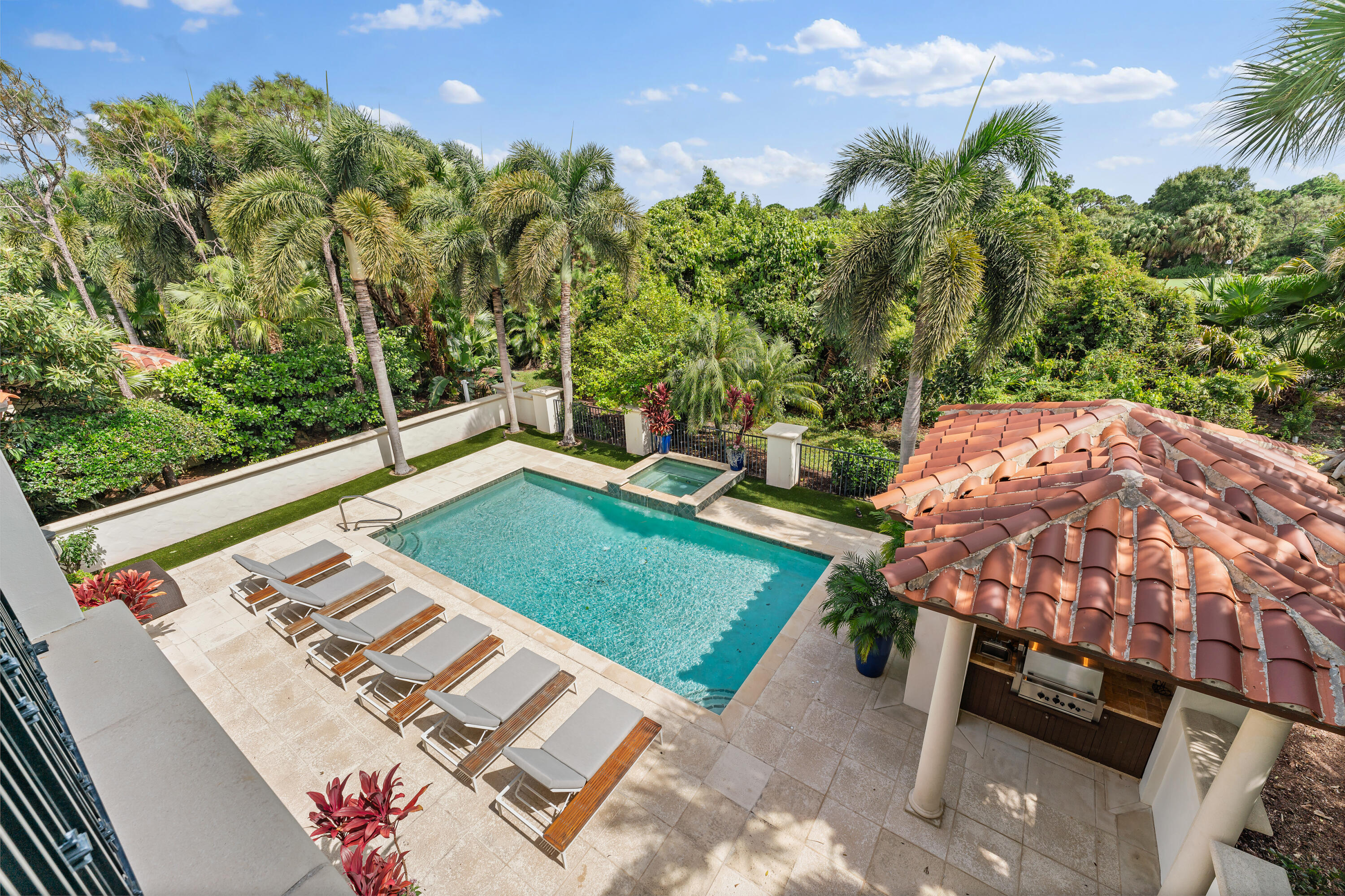RITZ CARLTON GOLF CLUB & SPA POD B - Residential