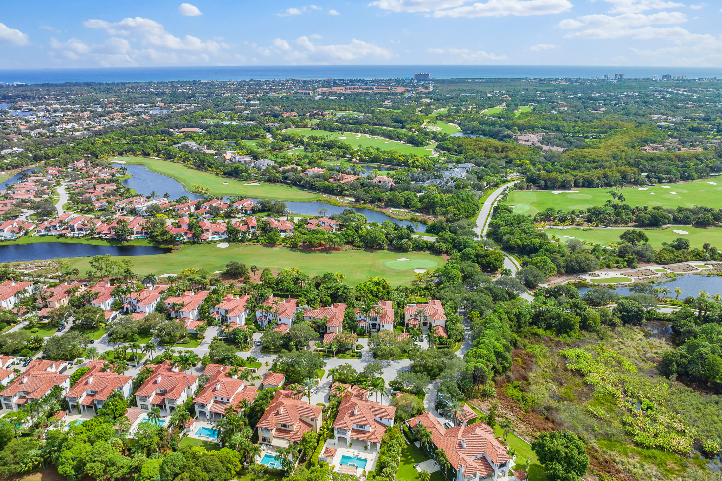RITZ CARLTON GOLF CLUB & SPA POD B - Residential