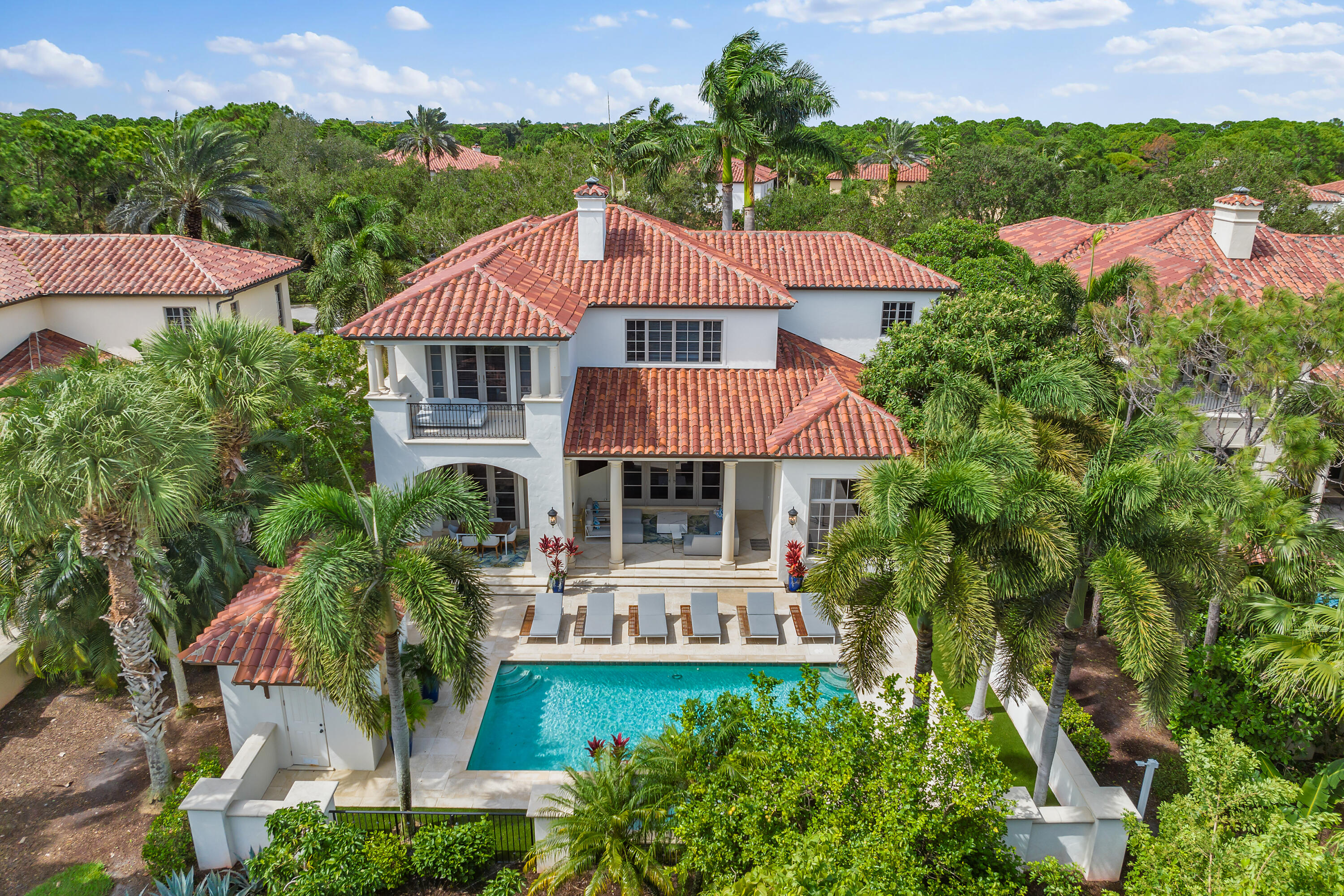 RITZ CARLTON GOLF CLUB & SPA POD B - Residential