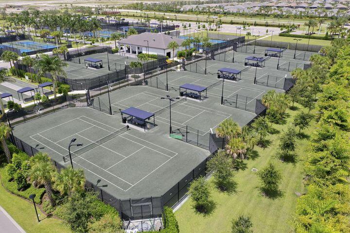 Valencia Grove at Riverland - Residential
