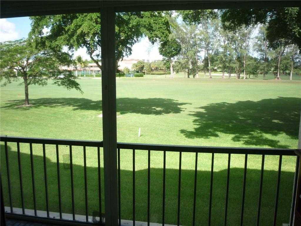 HOLLYBROOK GOLF & TENNIS - Residential