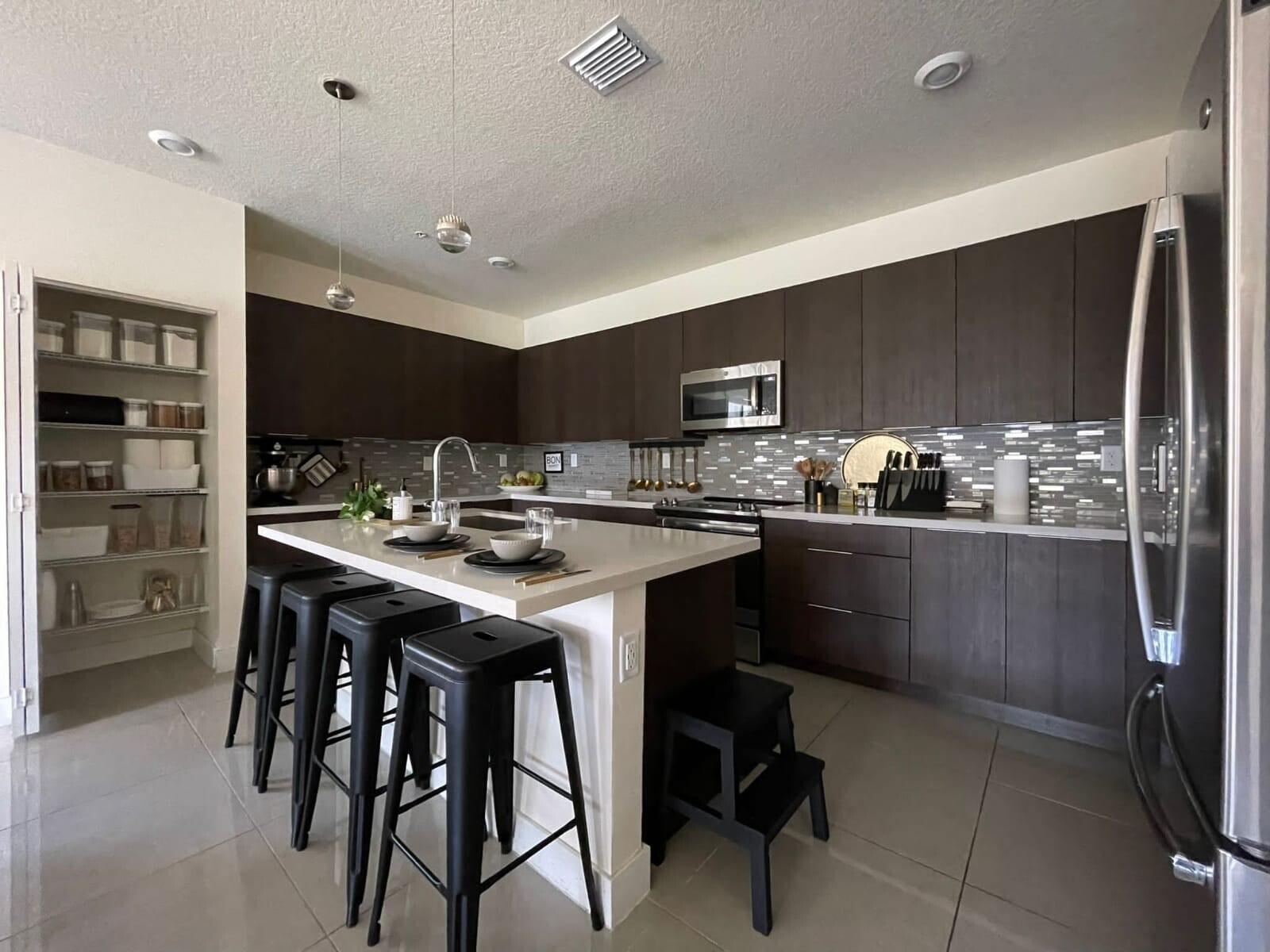 DOWNTOWN DORAL SOUTH PHASE ONE - Residential
