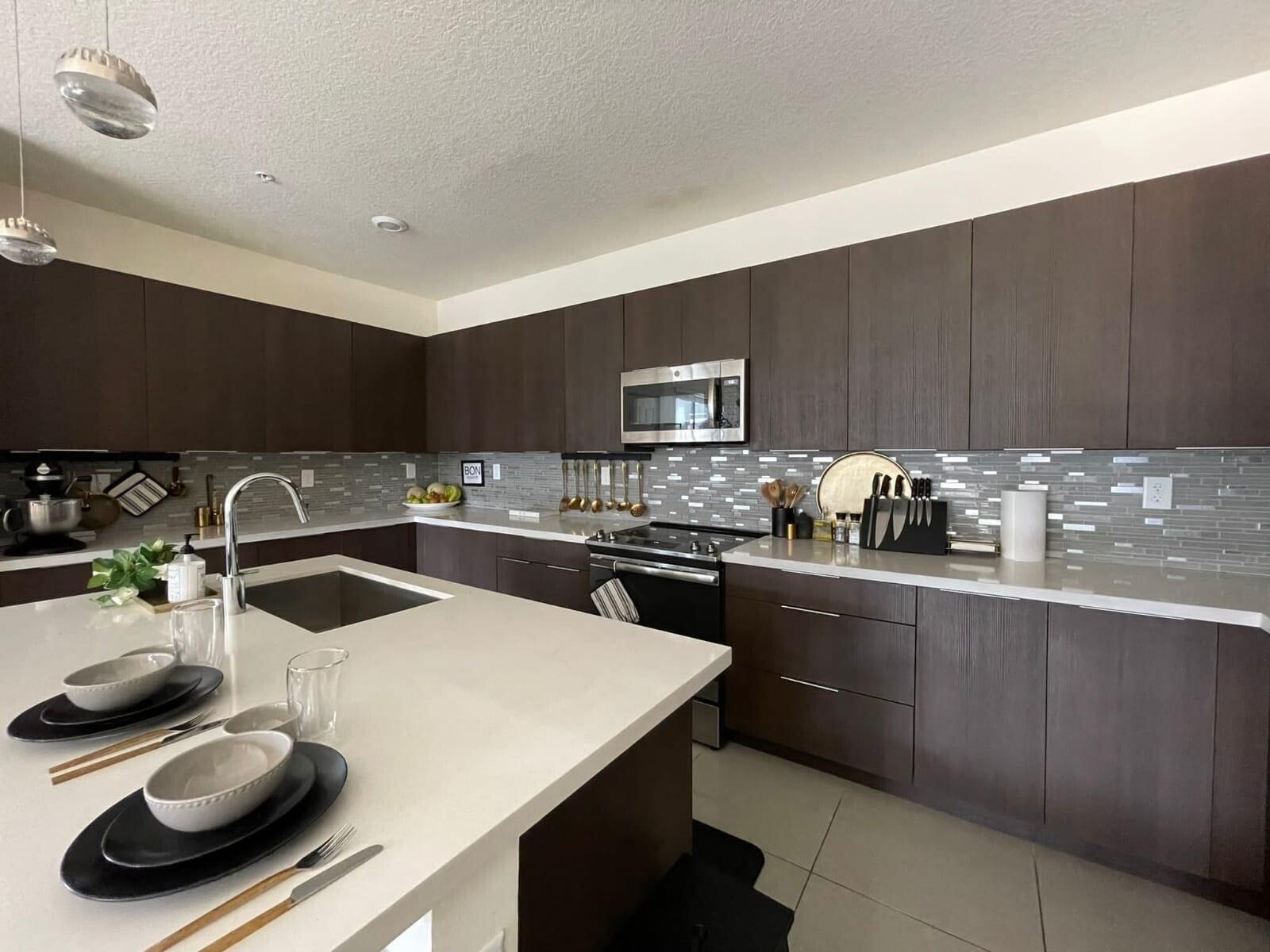 DOWNTOWN DORAL SOUTH PHASE ONE - Residential
