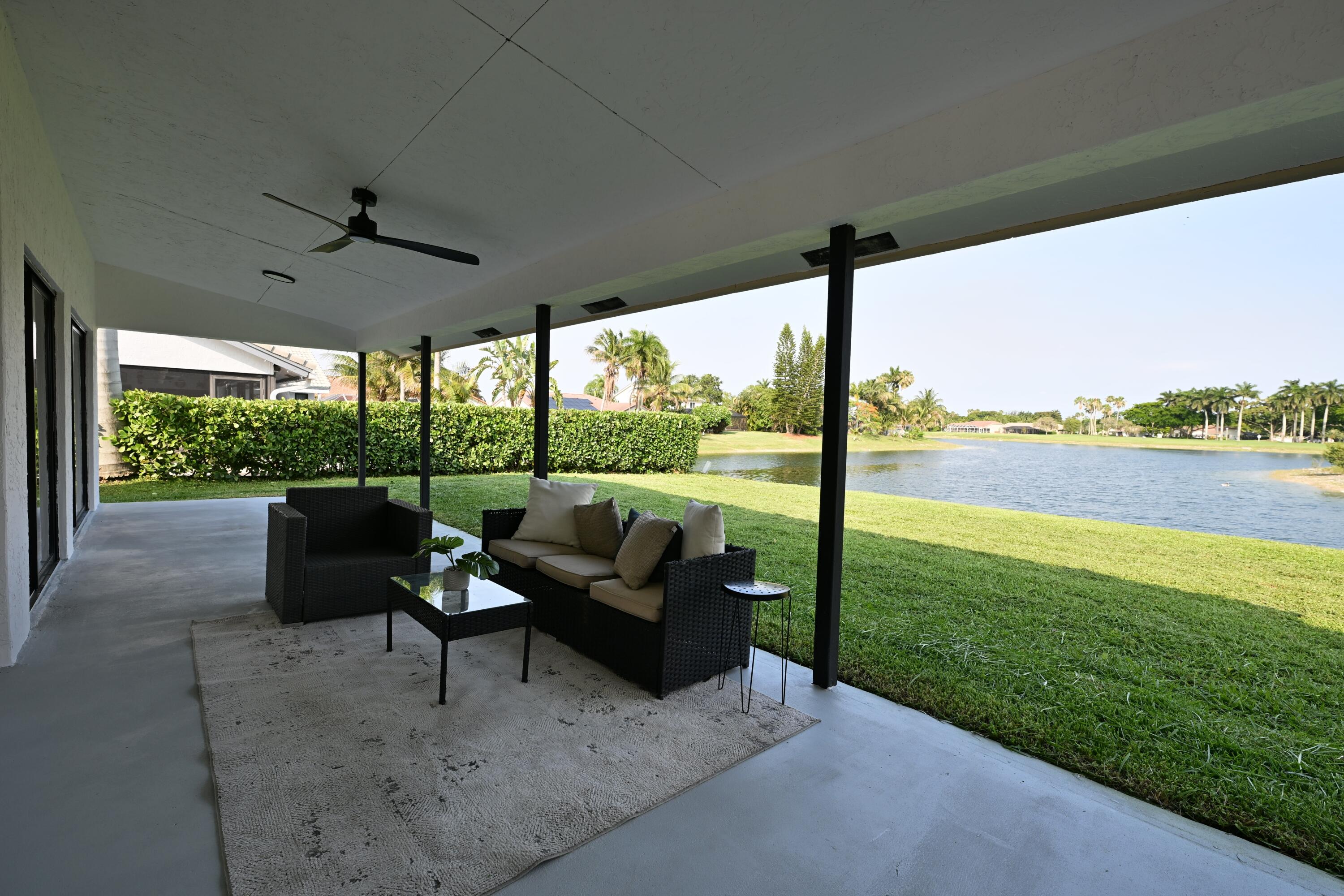ISLAND LAKES SEC 1 1 - Residential