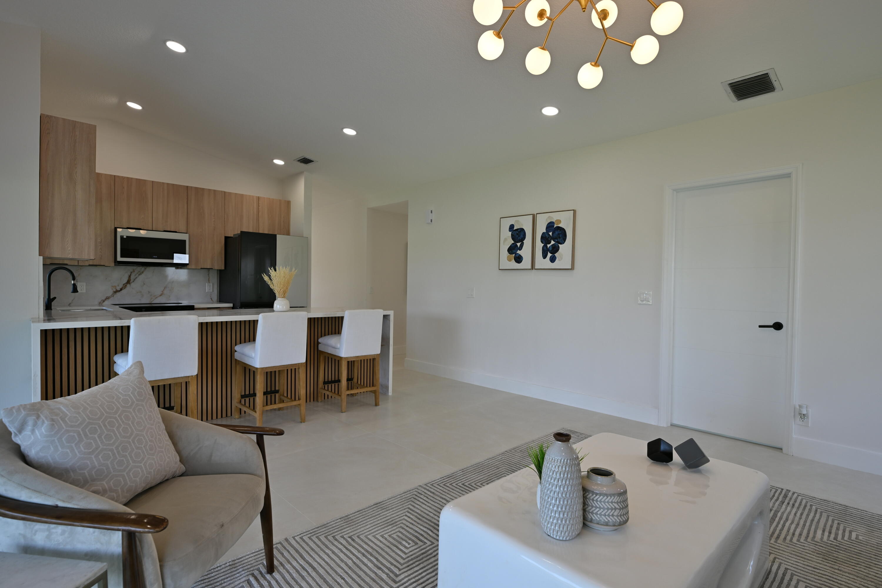 ISLAND LAKES SEC 1 1 - Residential