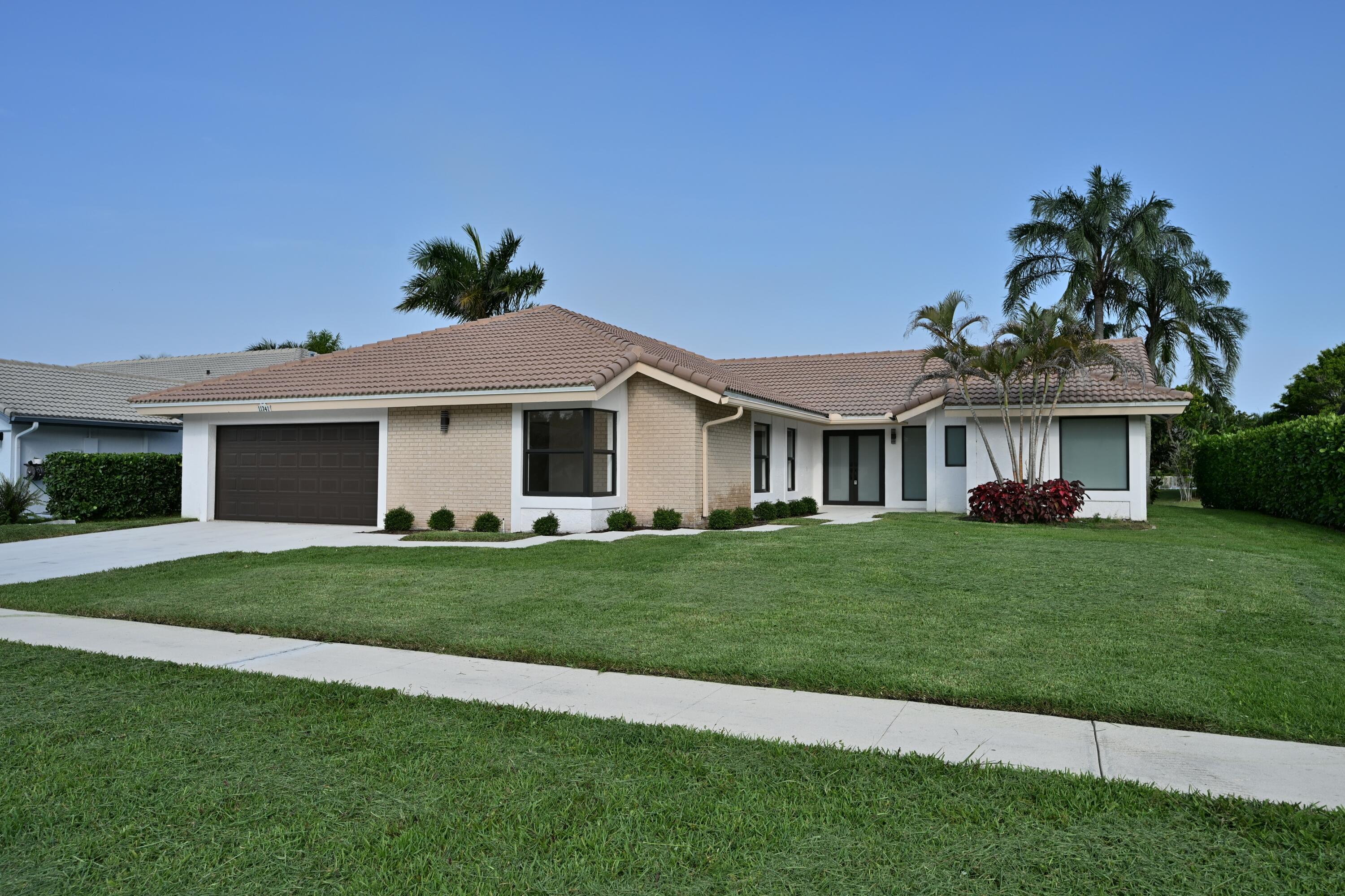 ISLAND LAKES SEC 1 1 - Residential