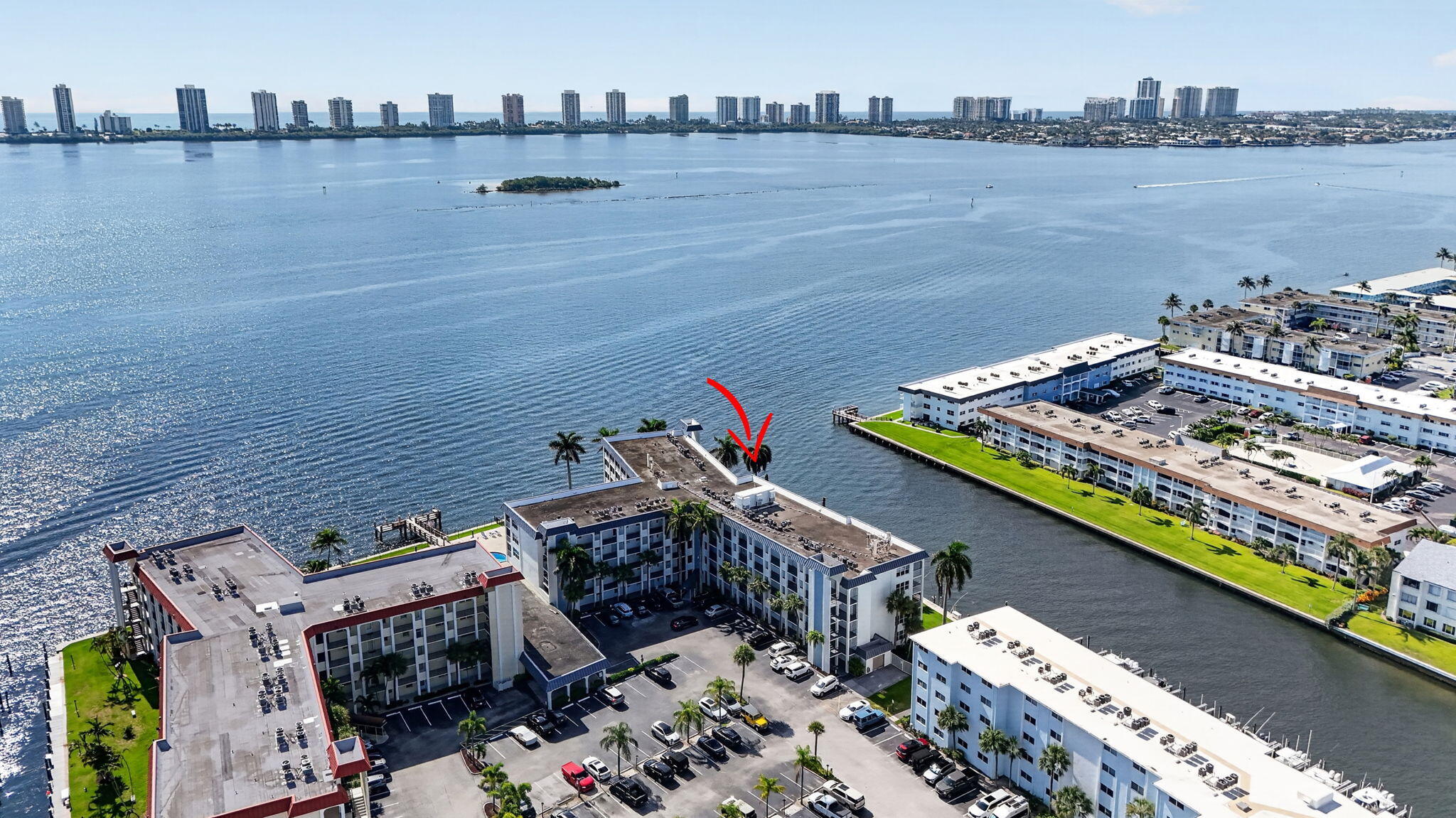 PARADISE HARBOUR CONDO - Residential
