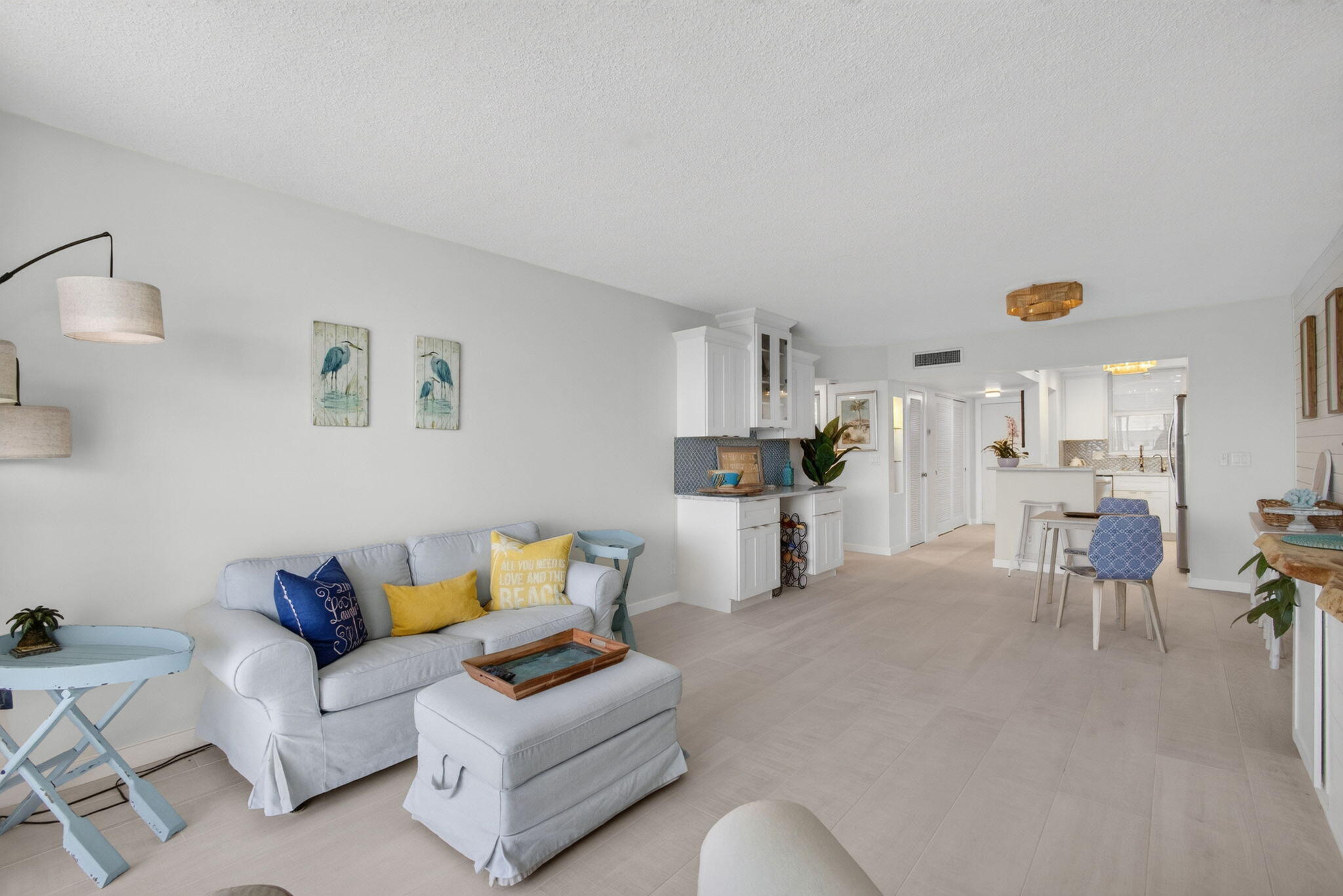 PARADISE HARBOUR CONDO - Residential
