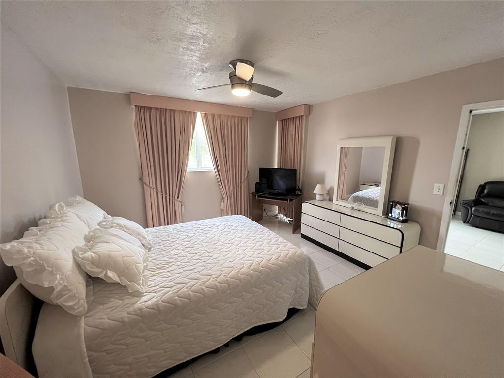 SOMERSET - Residential