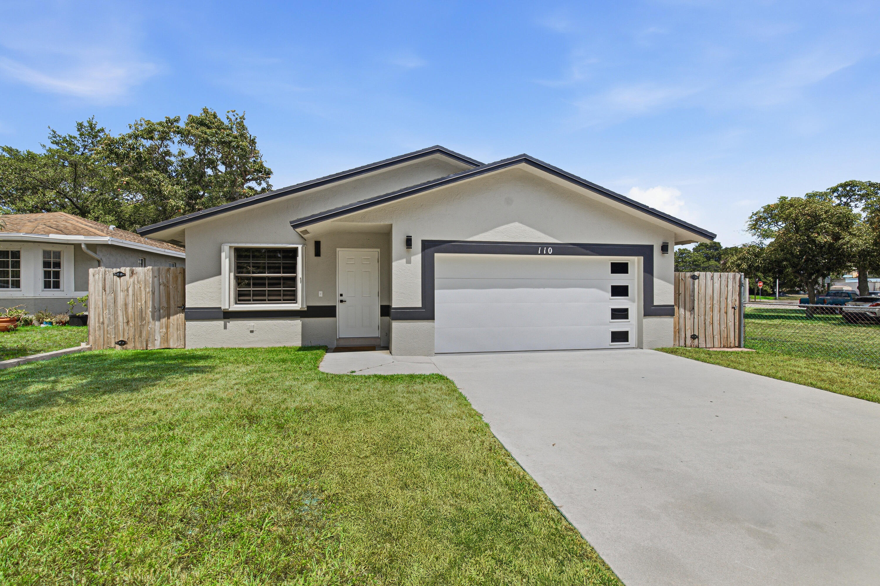 TOWN OF MODELO (DANIA) B-49 - Residential