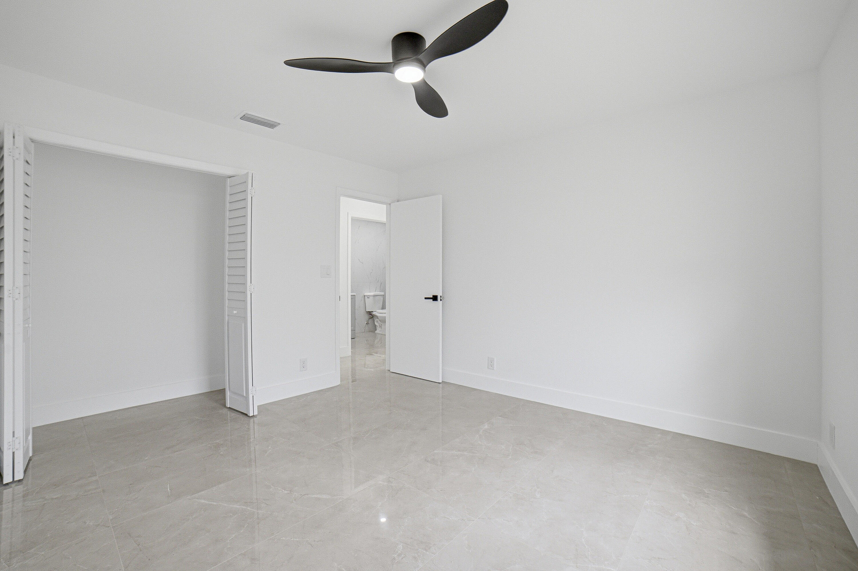 TOWN OF MODELO (DANIA) B-49 - Residential