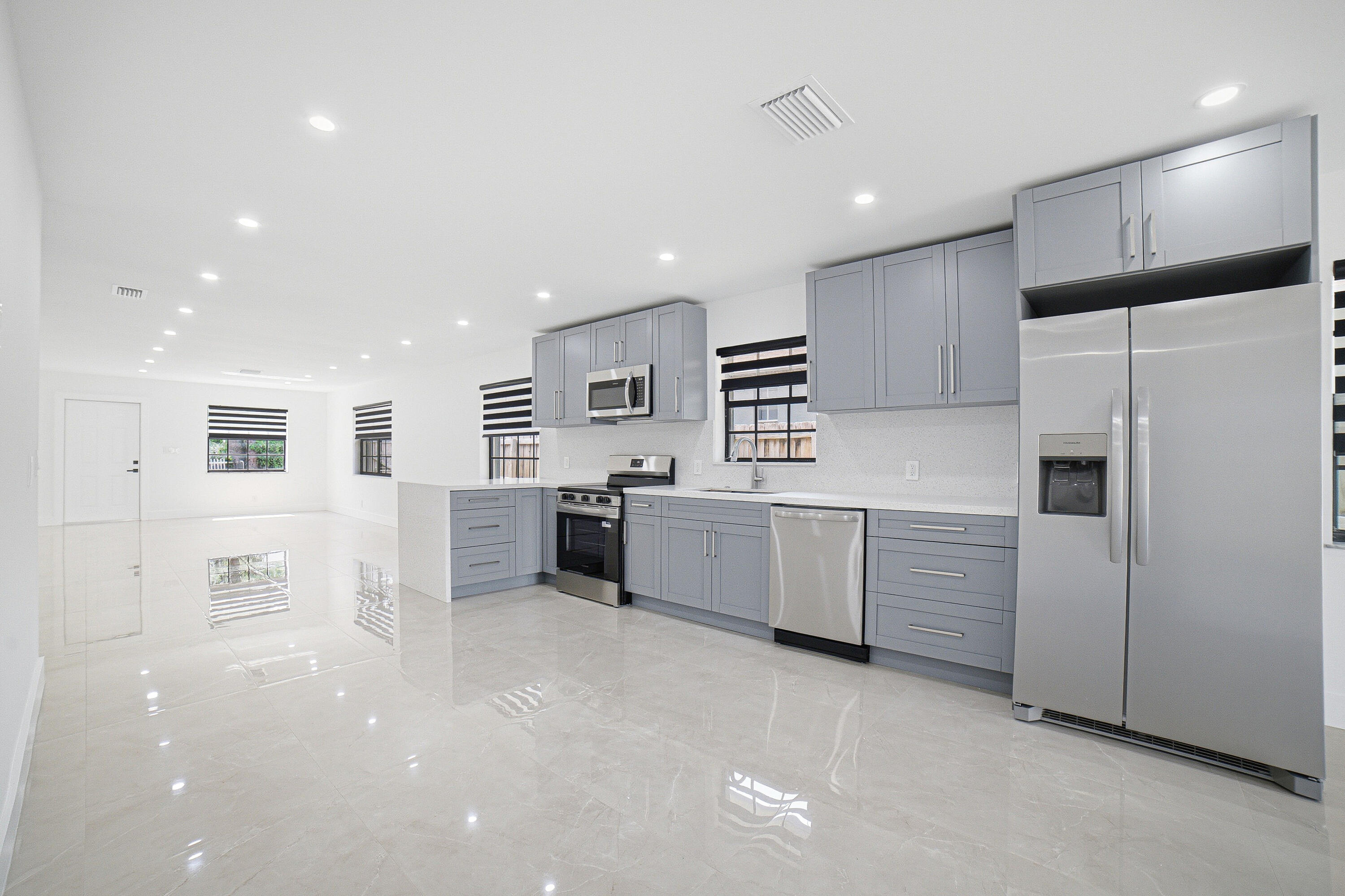 TOWN OF MODELO (DANIA) B-49 - Residential