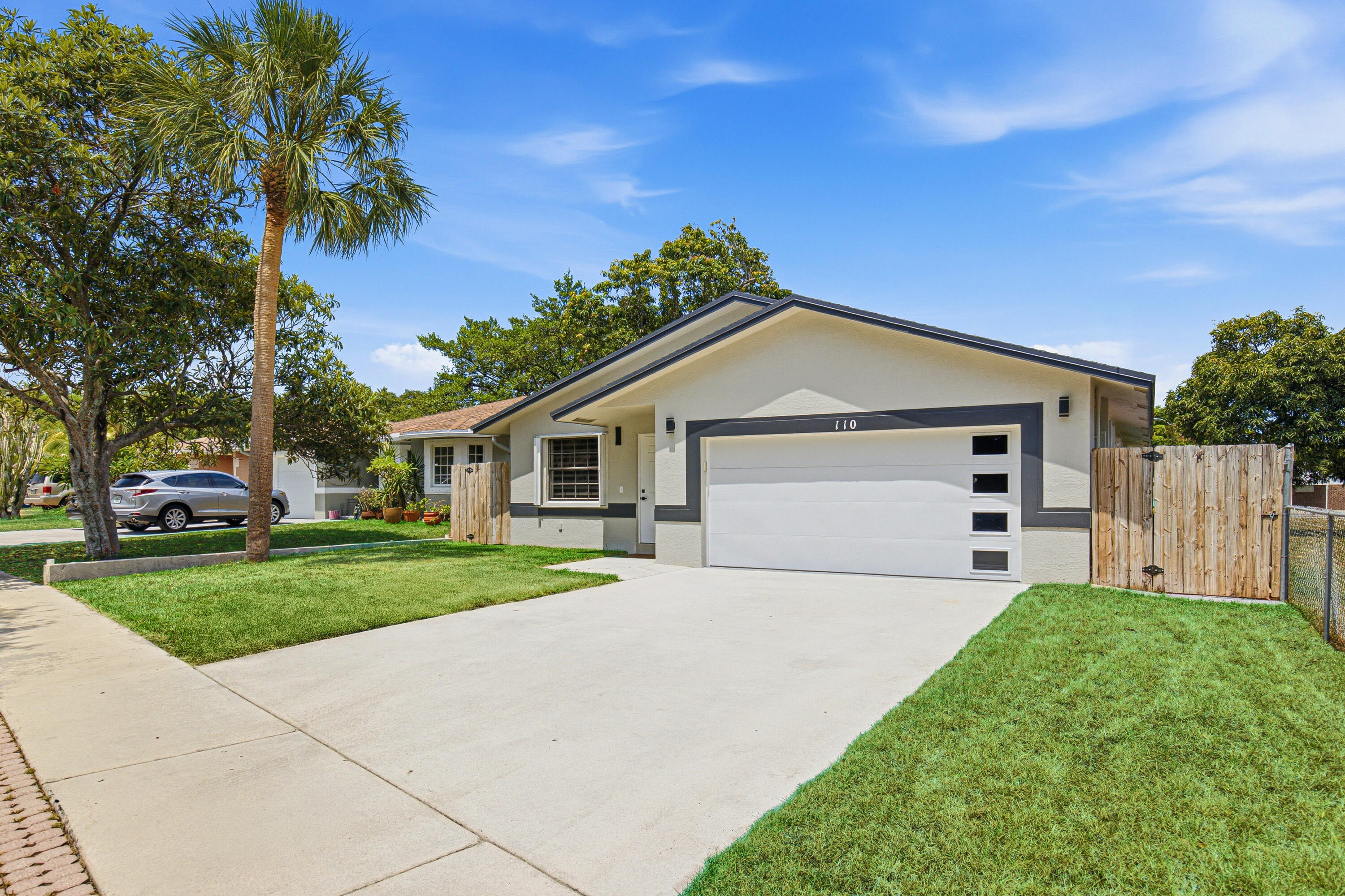 TOWN OF MODELO (DANIA) B-49 - Residential