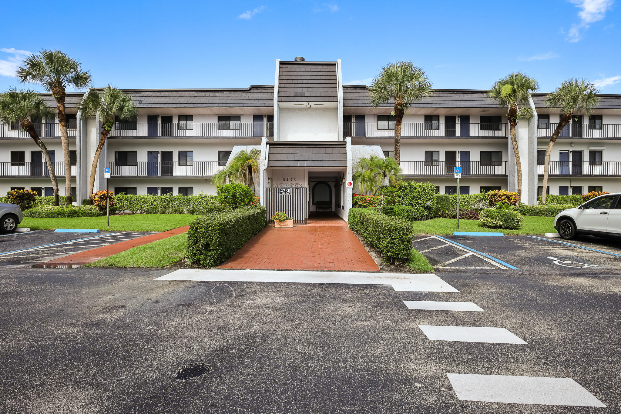 FOUNTAINS OF PALM BEACH CONDO 5 - Residential Lease