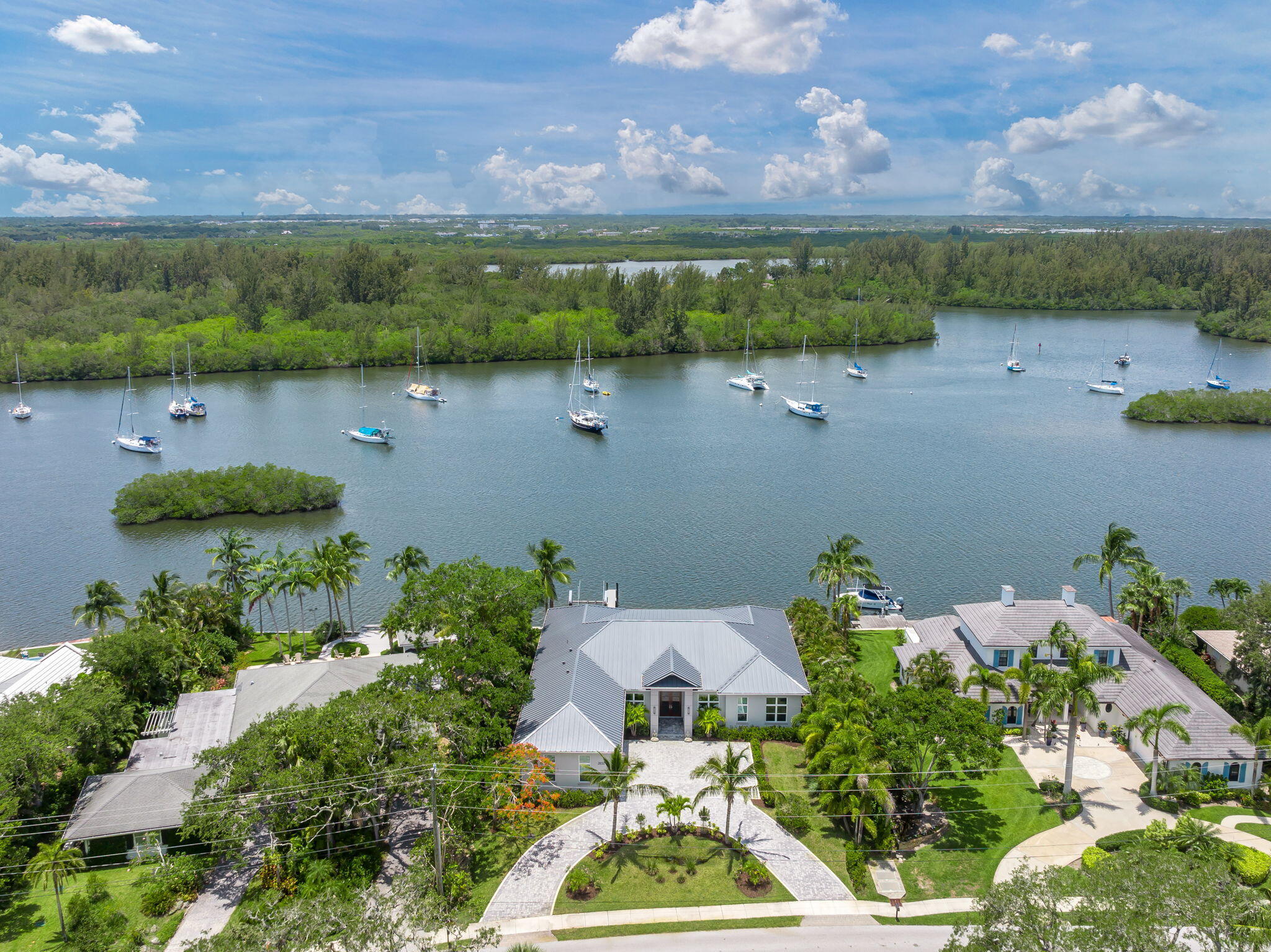 RIVERSIDE PARK - Residential