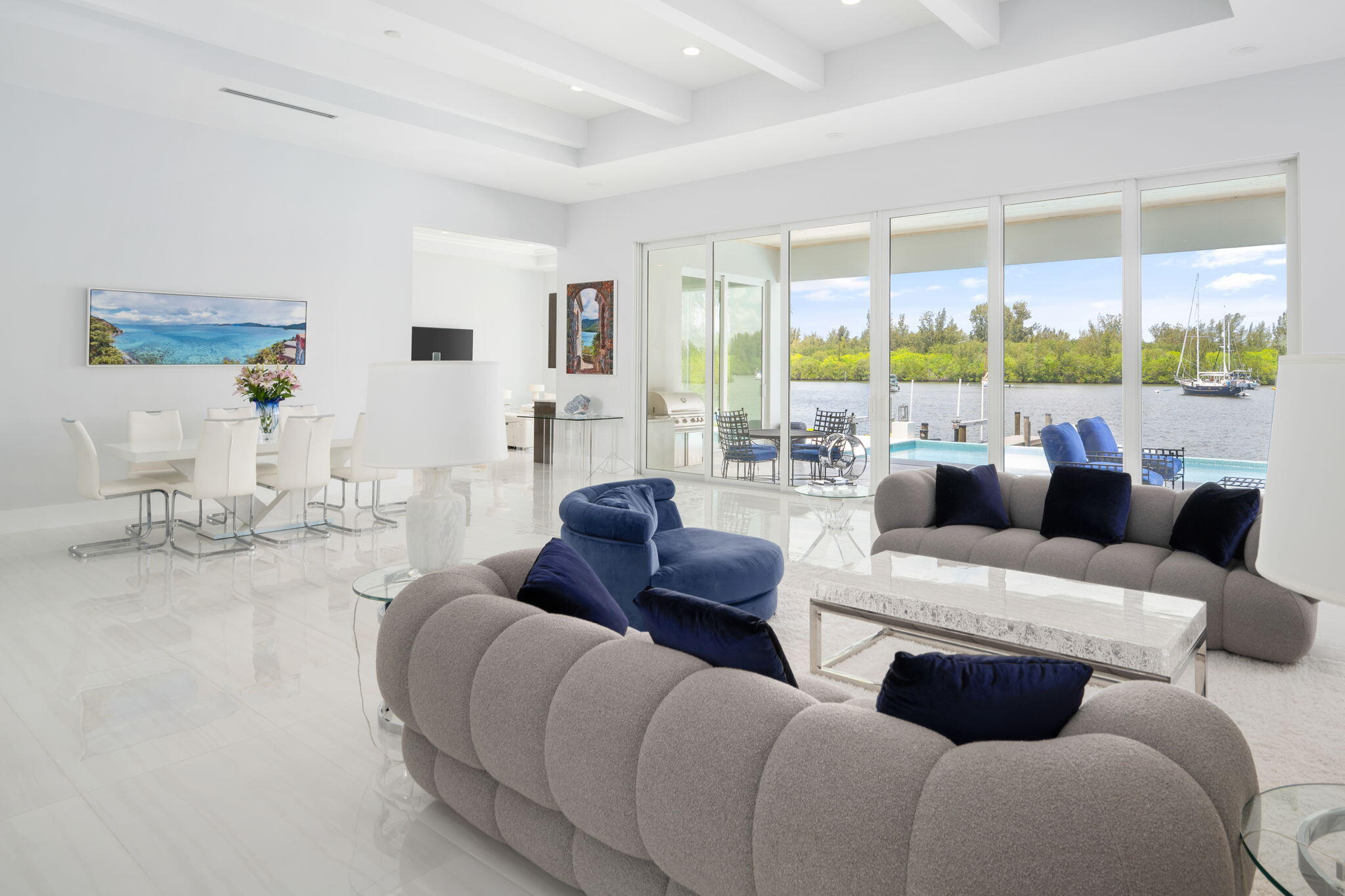 RIVERSIDE PARK - Residential