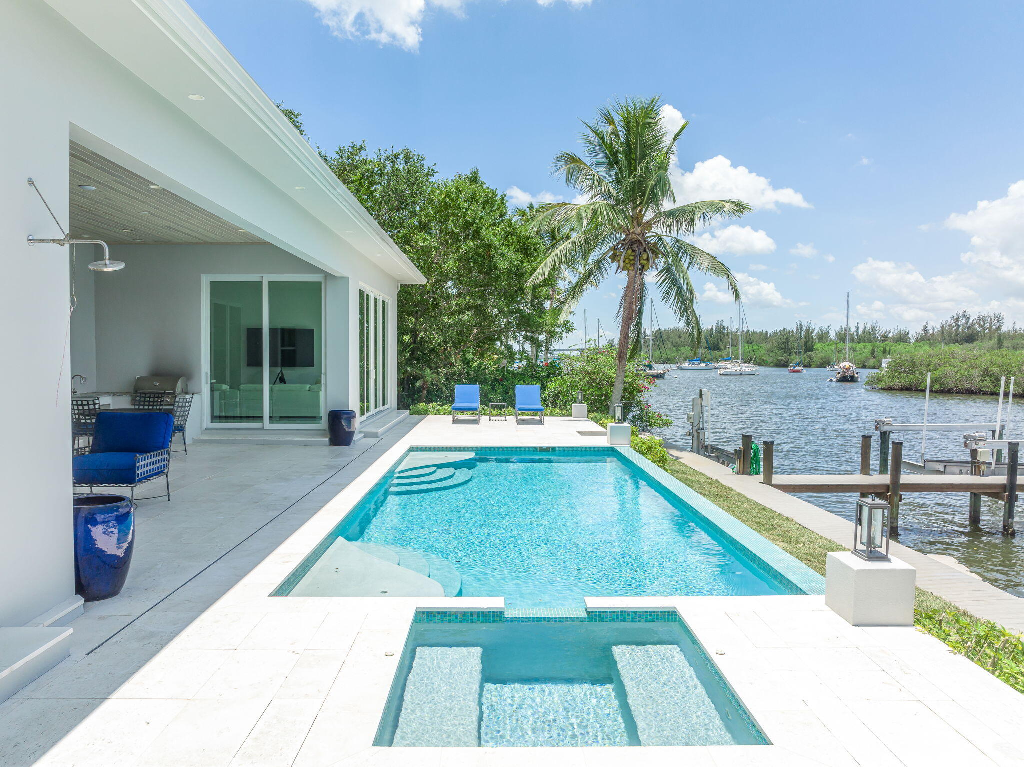 RIVERSIDE PARK - Residential