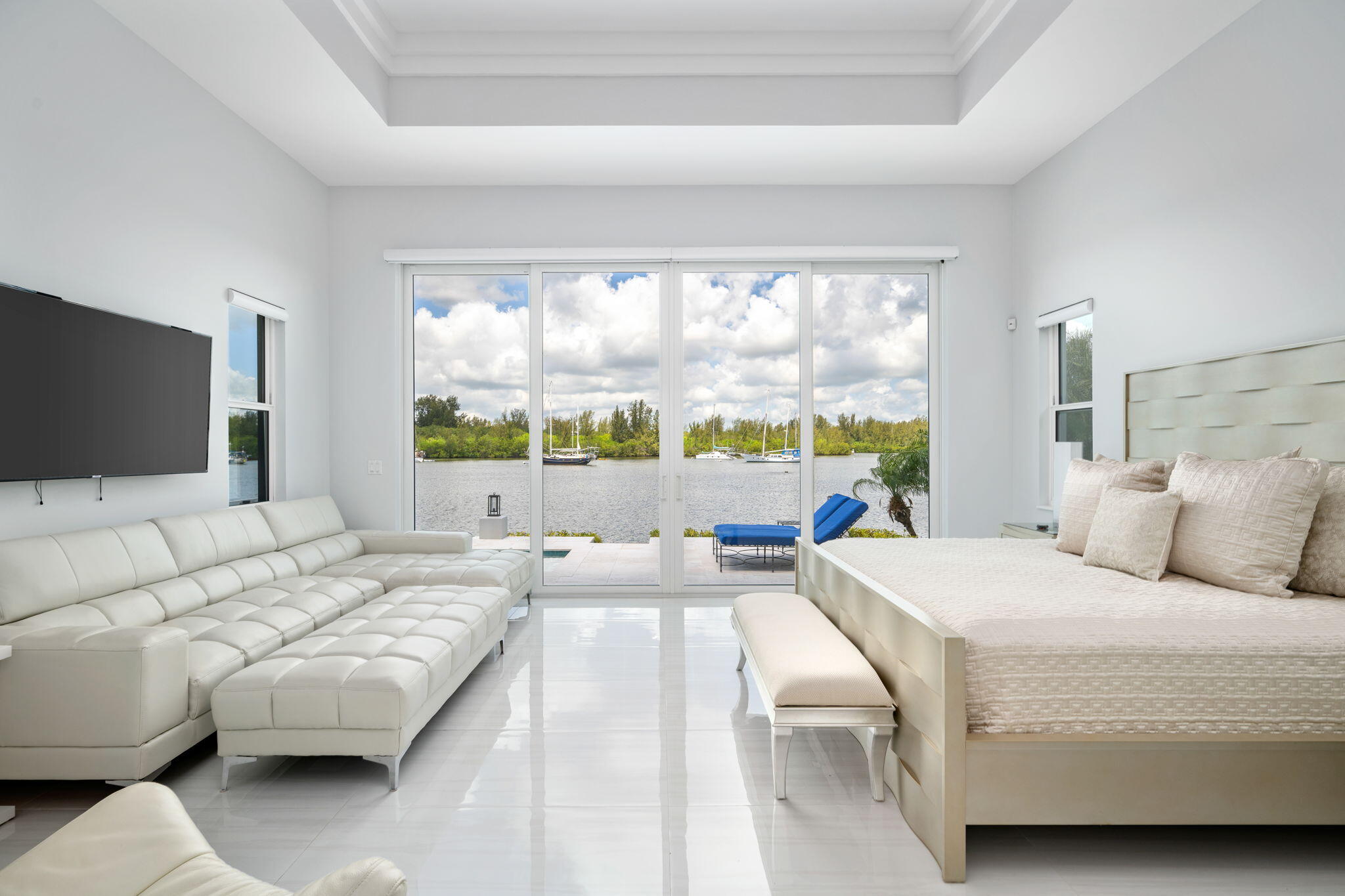 RIVERSIDE PARK - Residential