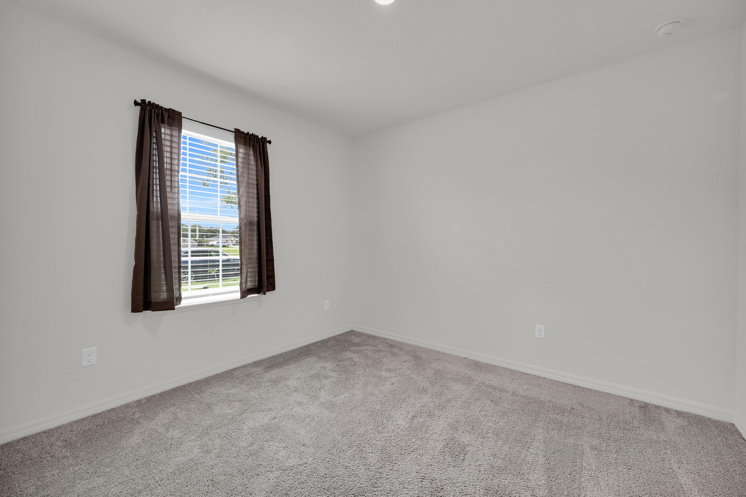 VERO LAKE ESTATES UNIT E - Residential