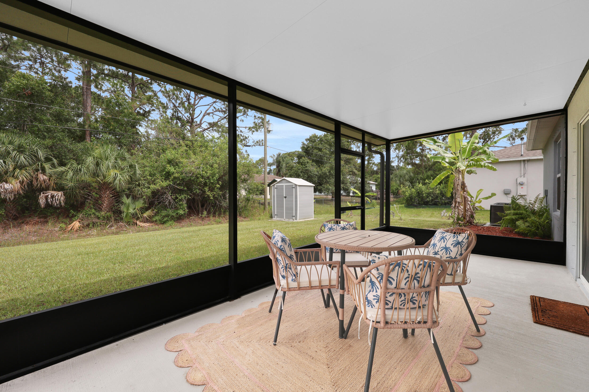 VERO LAKE ESTATES UNIT E - Residential
