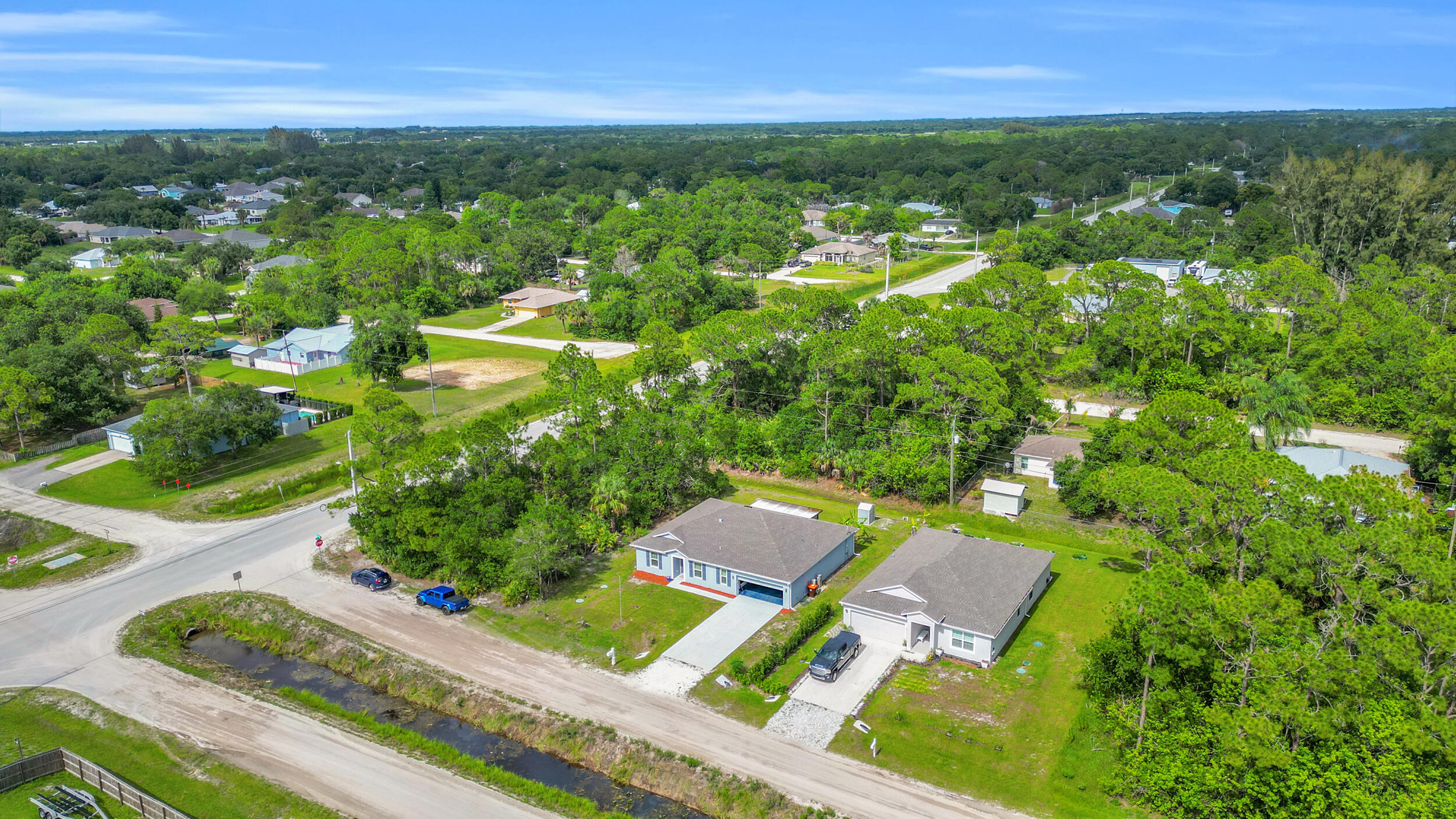 VERO LAKE ESTATES UNIT E - Residential