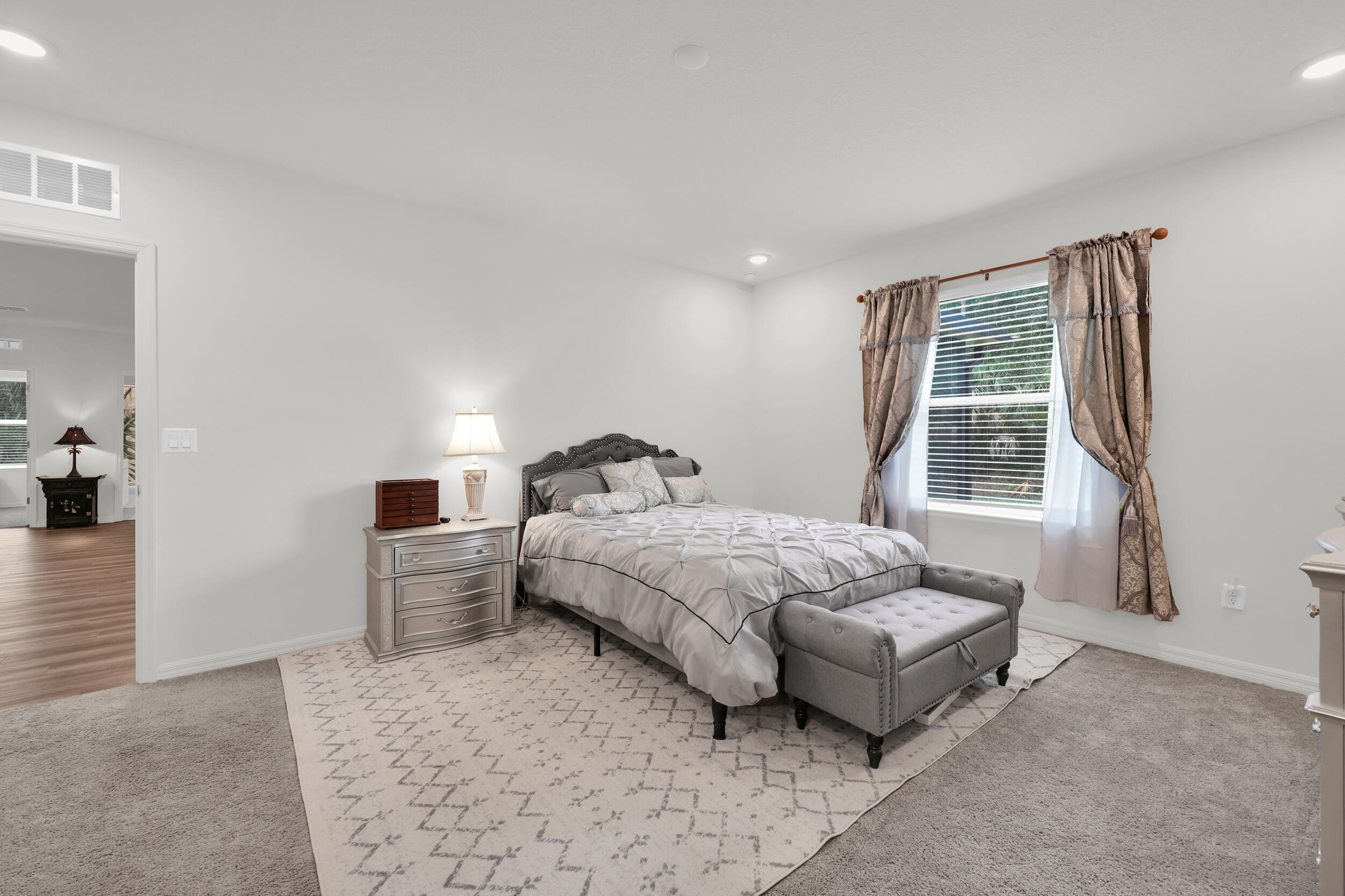 VERO LAKE ESTATES UNIT E - Residential