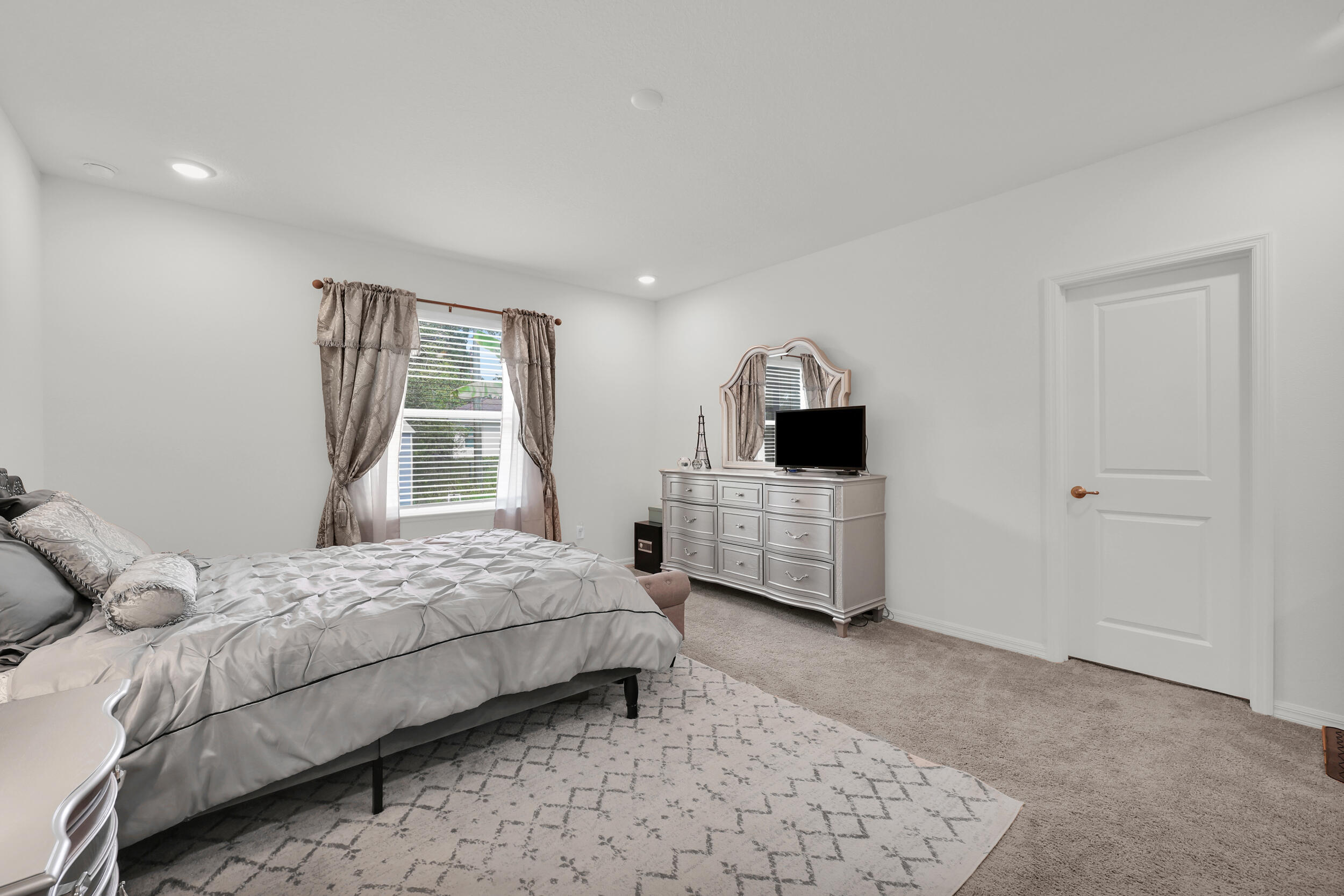 VERO LAKE ESTATES UNIT E - Residential