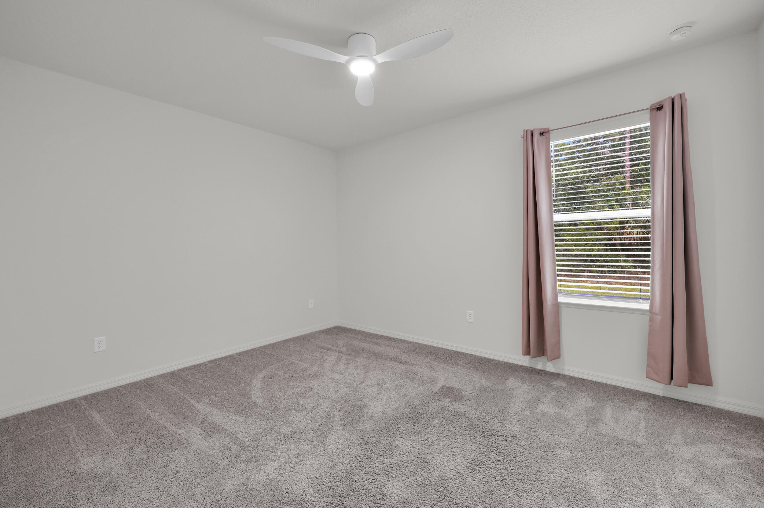 VERO LAKE ESTATES UNIT E - Residential