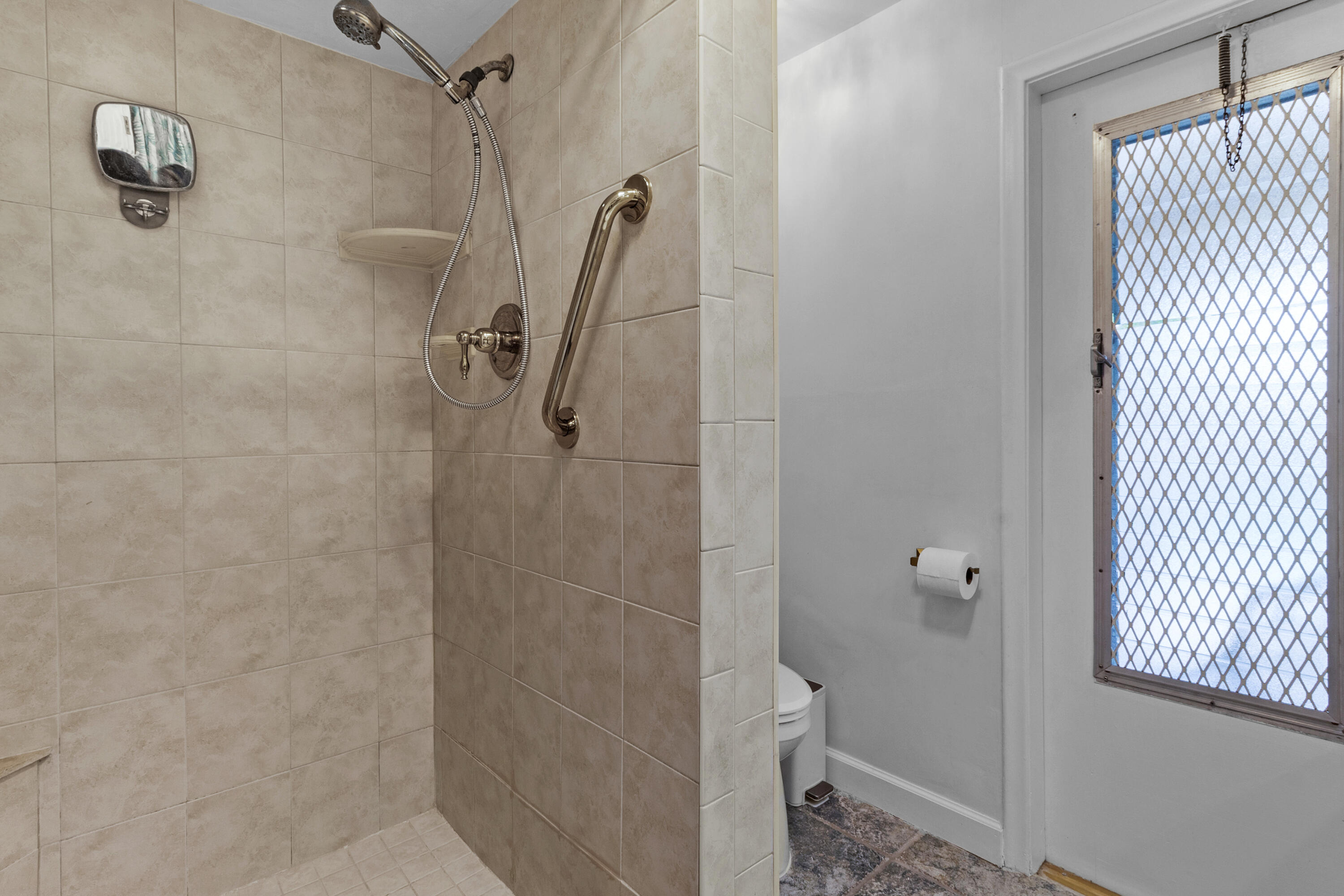 CORAL RIDGE ISLES - Residential