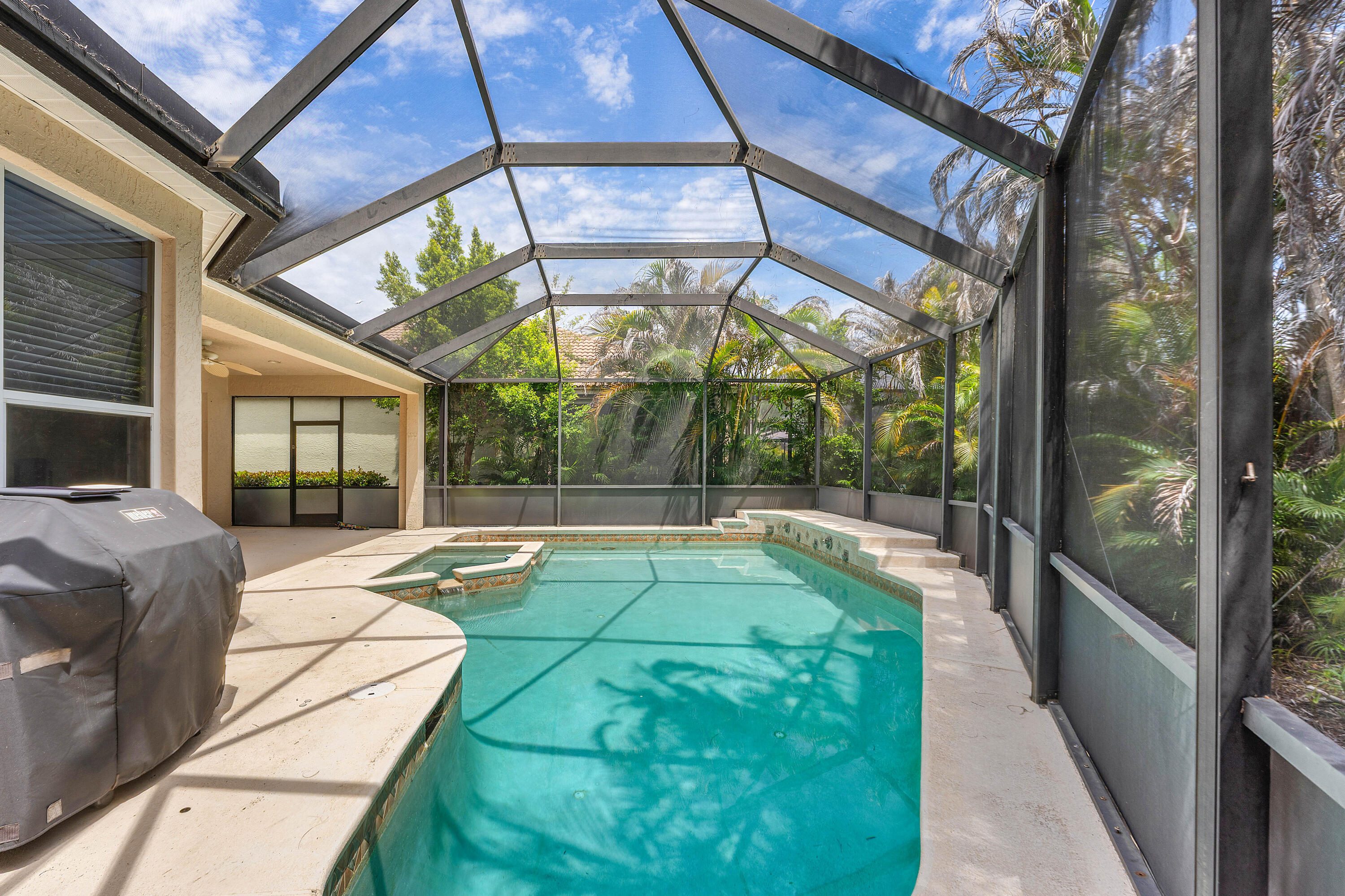 JENSEN BEACH COUNTRY CLUB - Residential