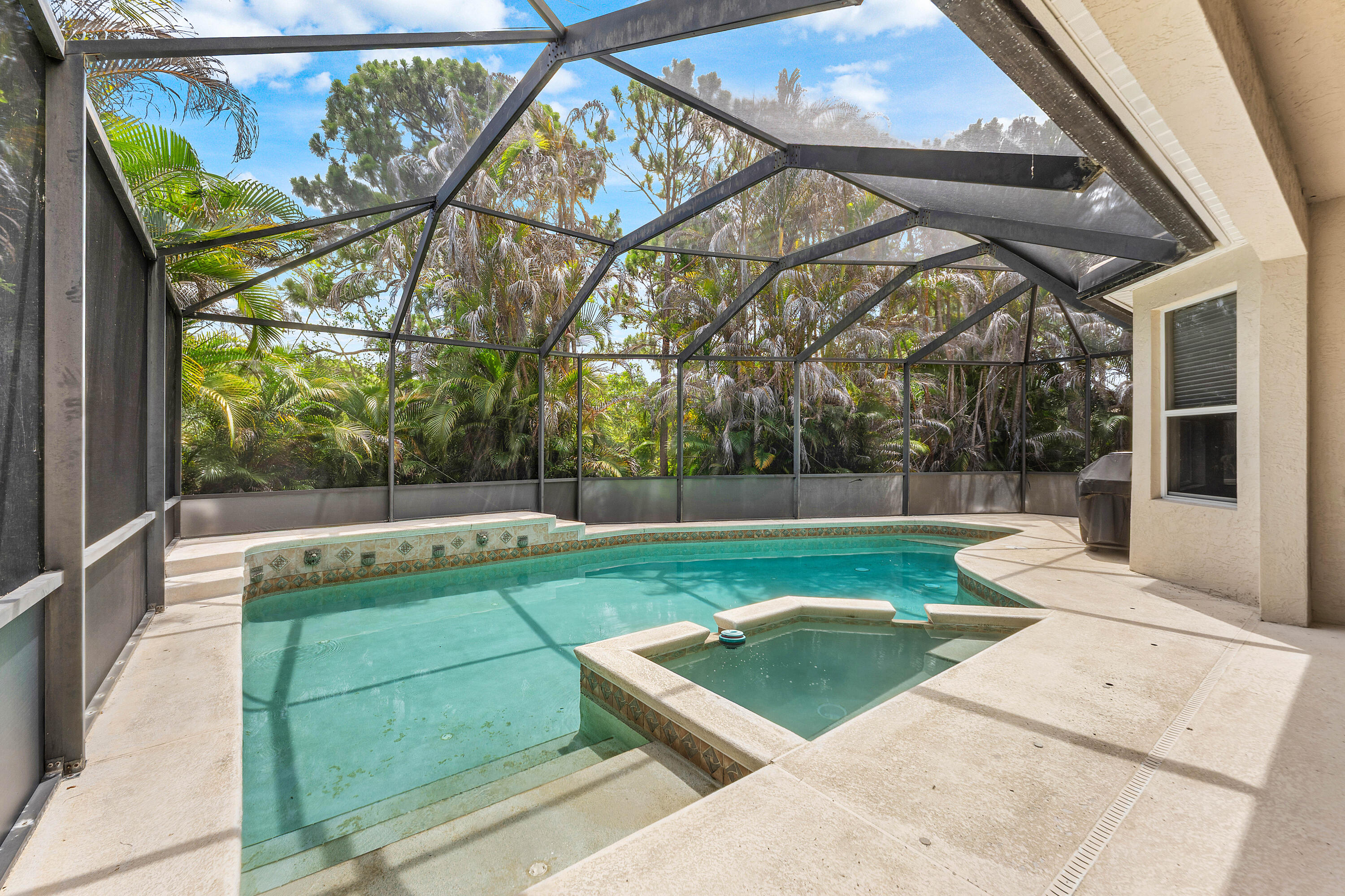 JENSEN BEACH COUNTRY CLUB - Residential