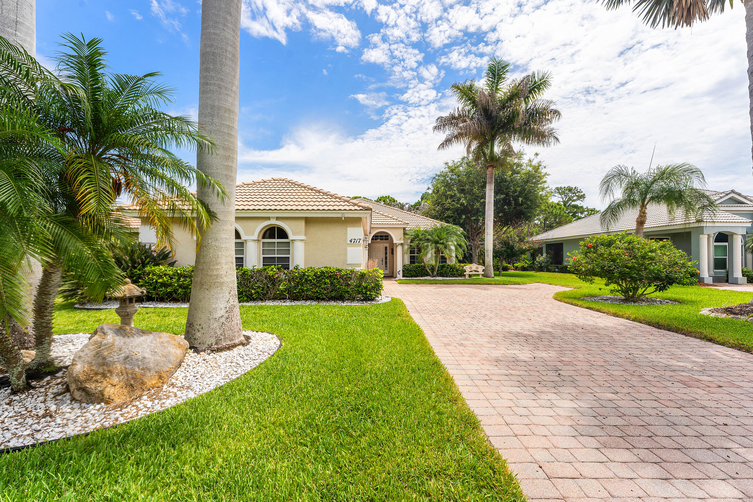 JENSEN BEACH COUNTRY CLUB - Residential
